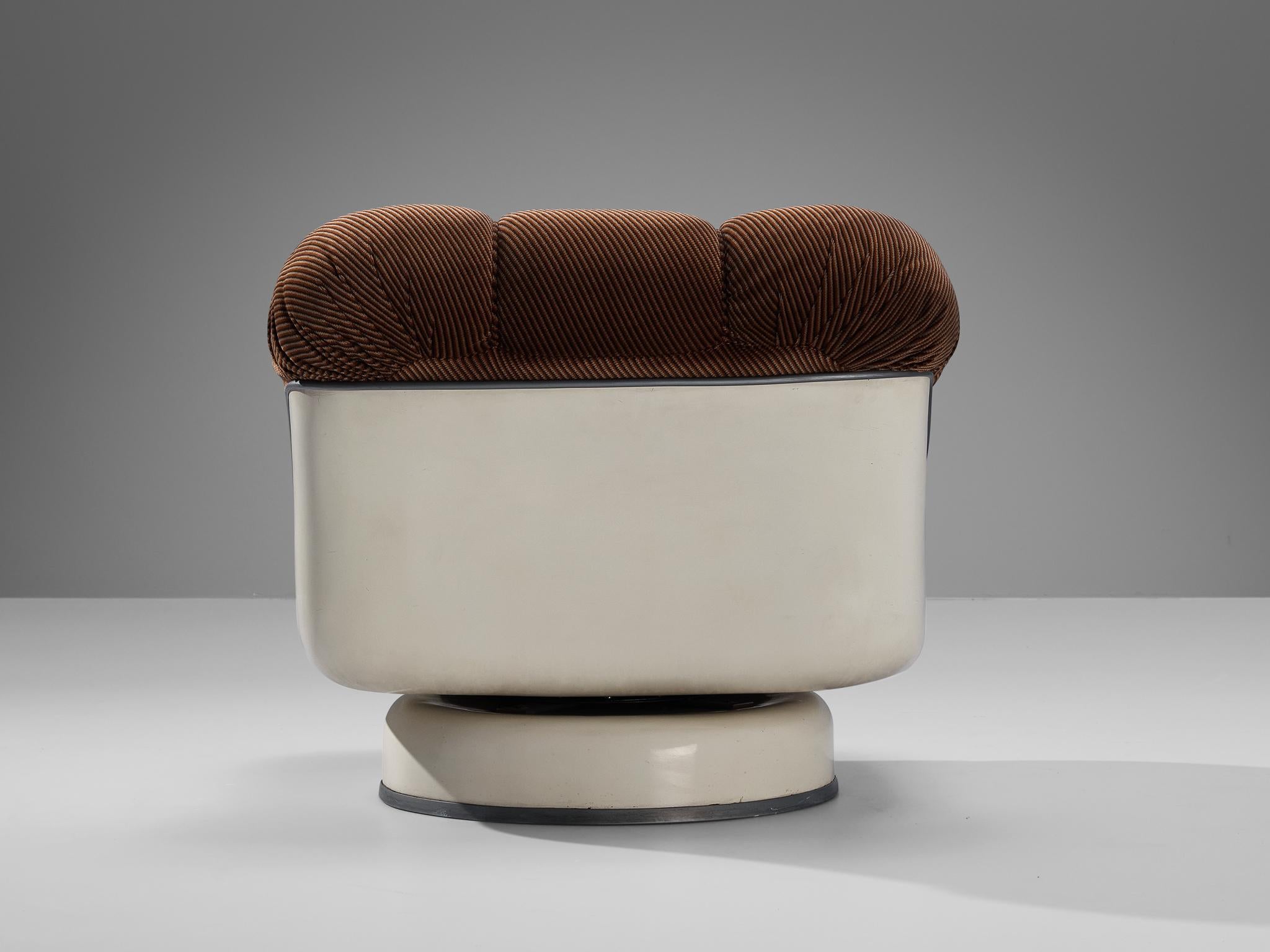 70s Italian Pair of Lounge Chairs in Fiberglass and Brown Upholstery 5