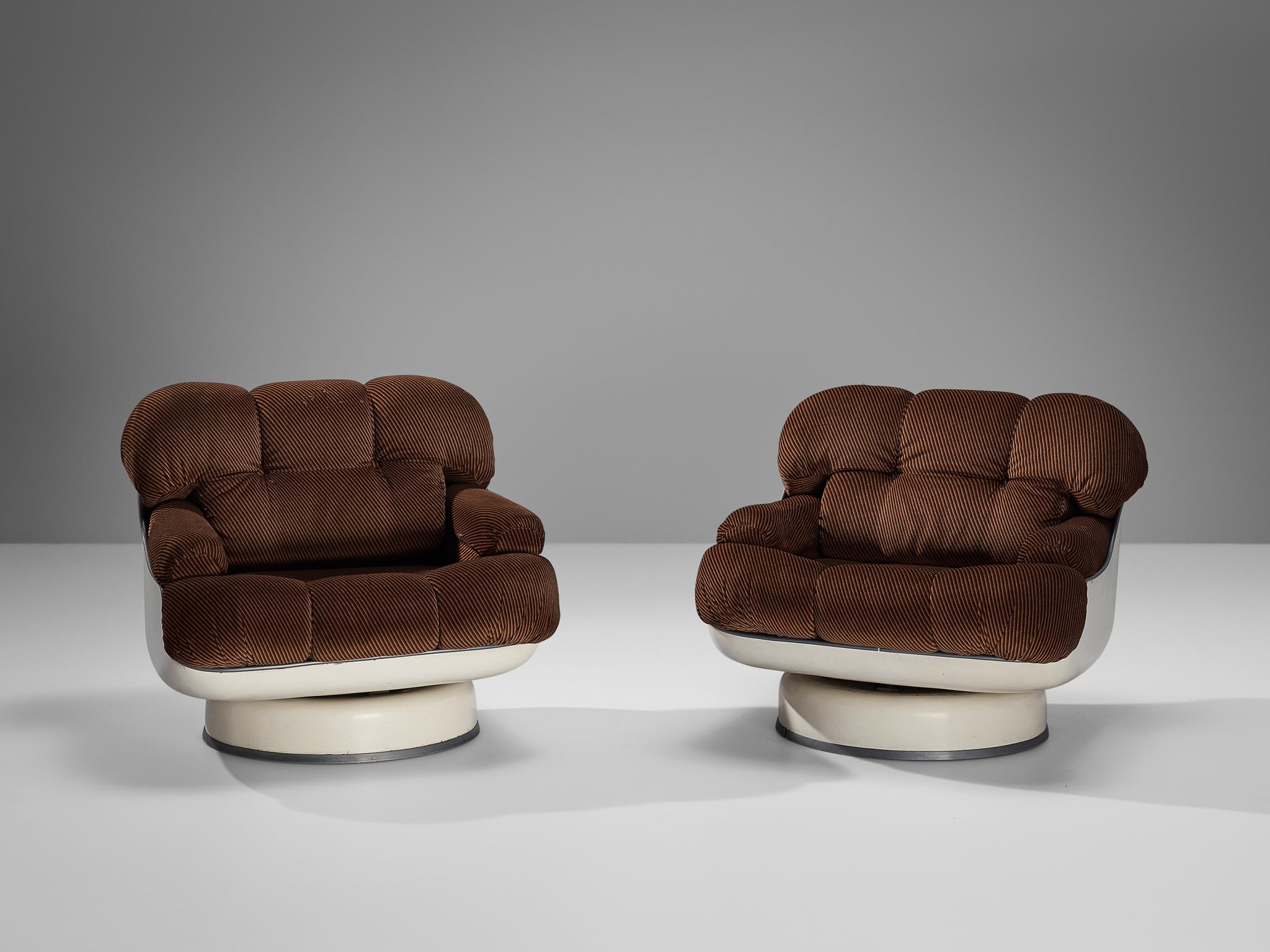 70s Italian Pair of Lounge Chairs in Fiberglass and Brown Upholstery 2