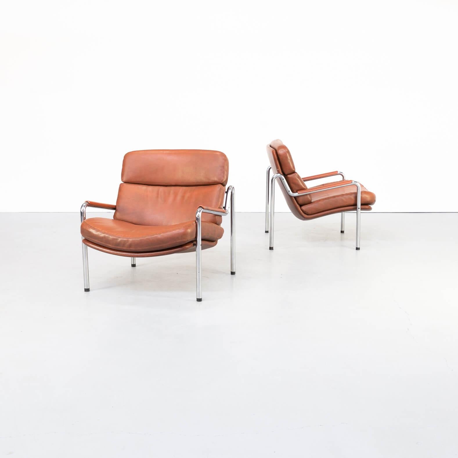 Comfortable pair of lounge chairs designed by Jorgen Kastholm for Kusch & Co, Germany, 1970. These chairs are made of brushed tubular steel frame and have high quality brown leather seats and arm rests. The chairs are in fine condition with