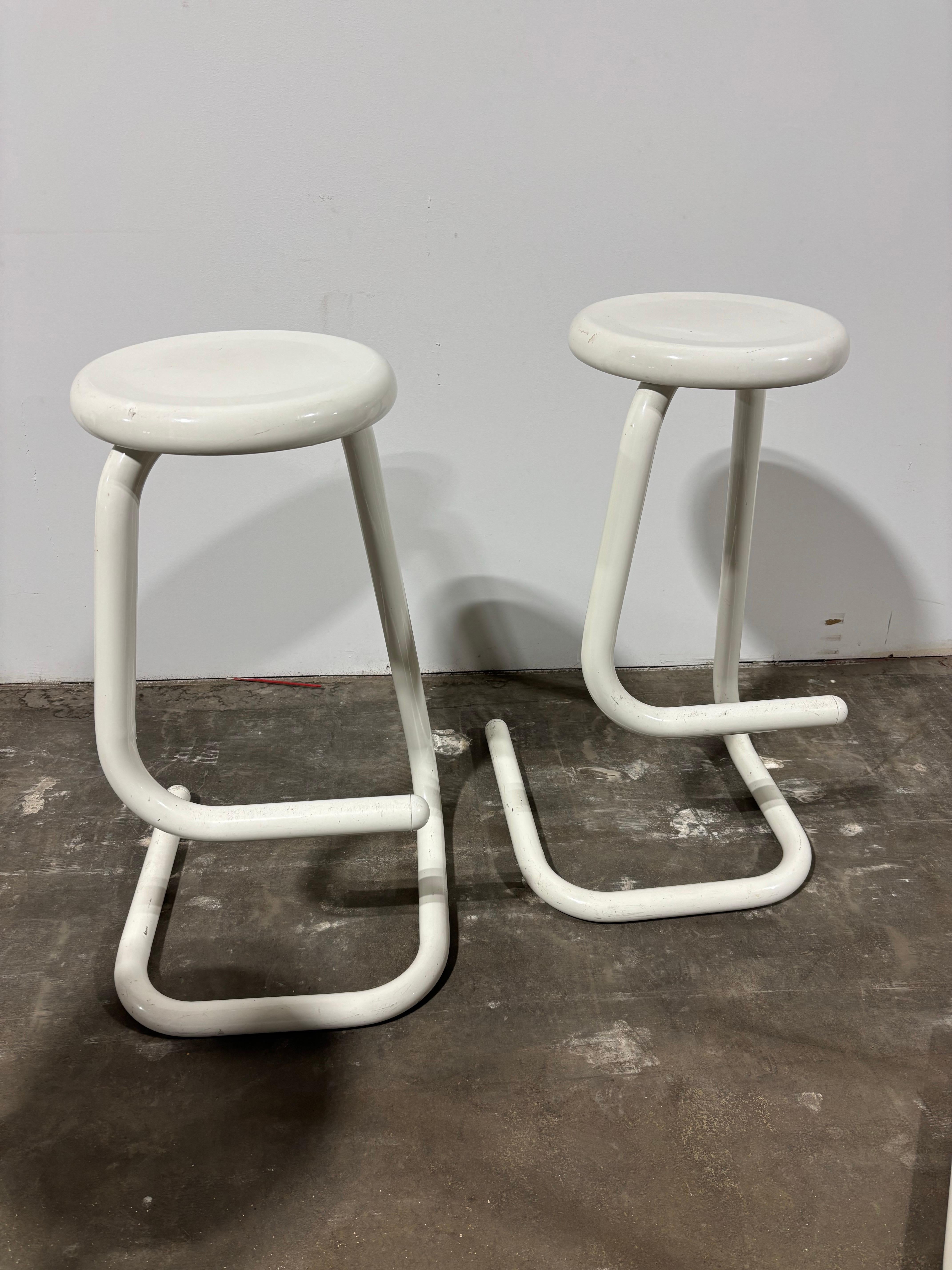 70's K700 Paperclip Counter Stools by Hugh Hamilton & Philip Salmon for Kinetics In Good Condition In Philadelphia, PA