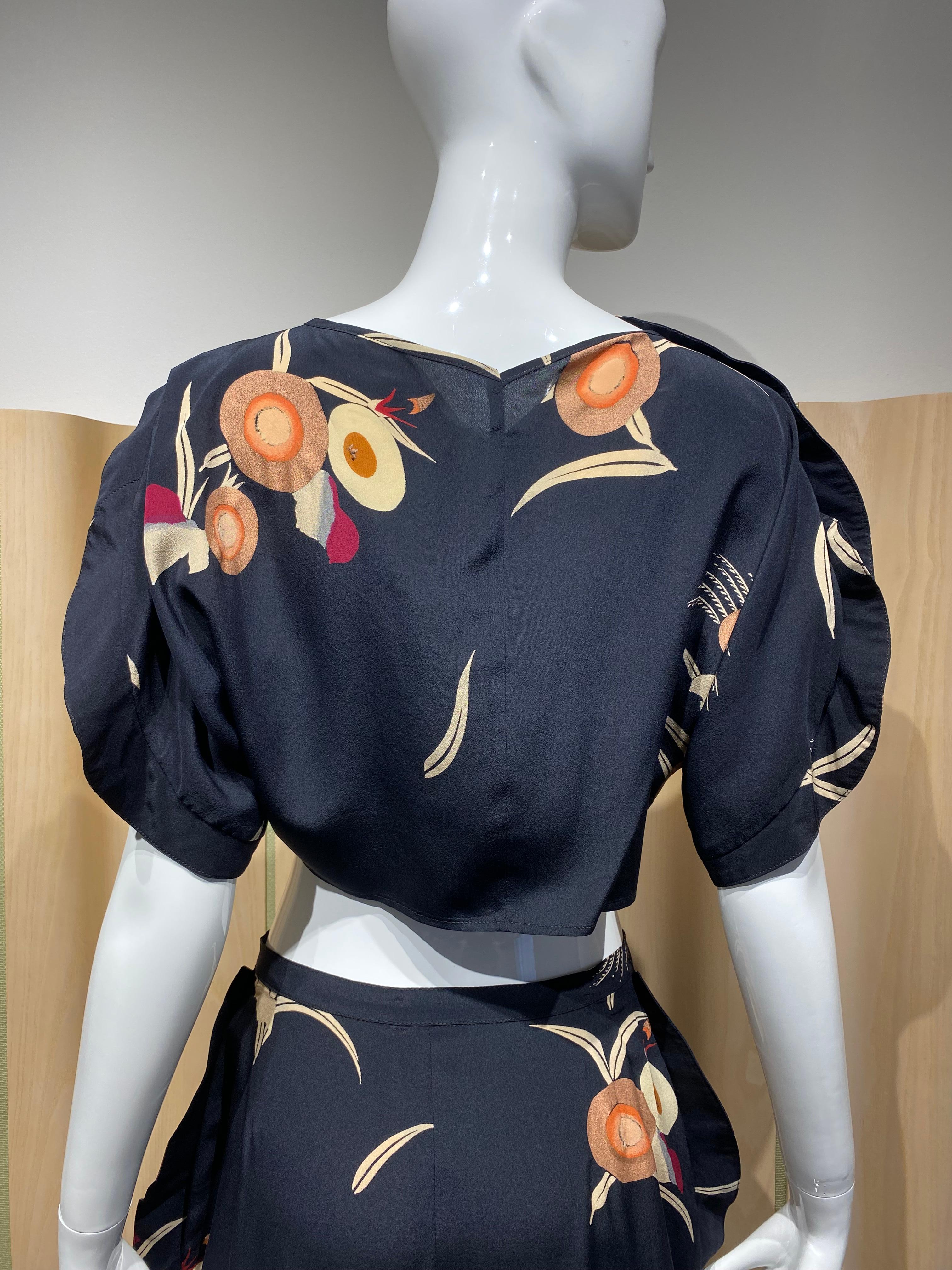 70s Krizia Black Silk Floral Print Crop Top and Pant set Pour femmes en vente