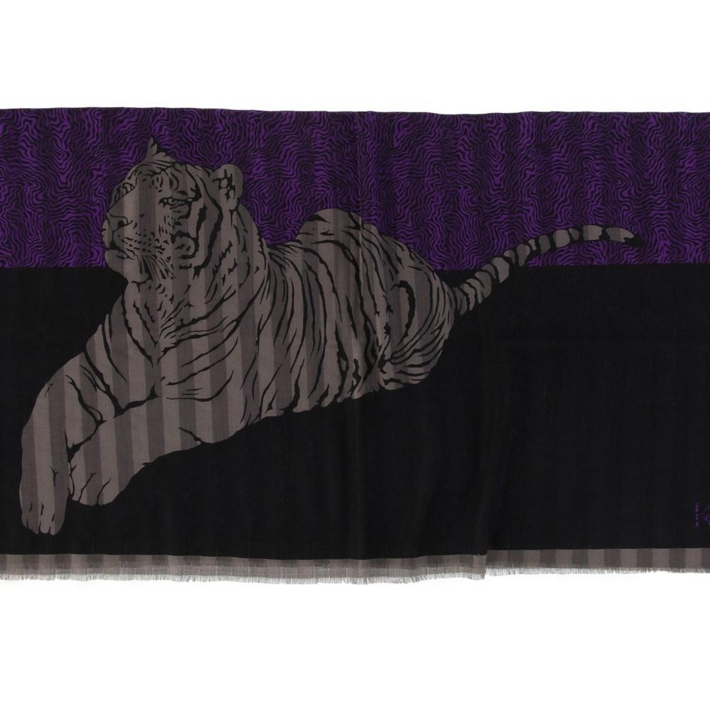 70s Krizia wool black and gray scarf with tiger and logo print In Excellent Condition For Sale In Lugo (RA), IT