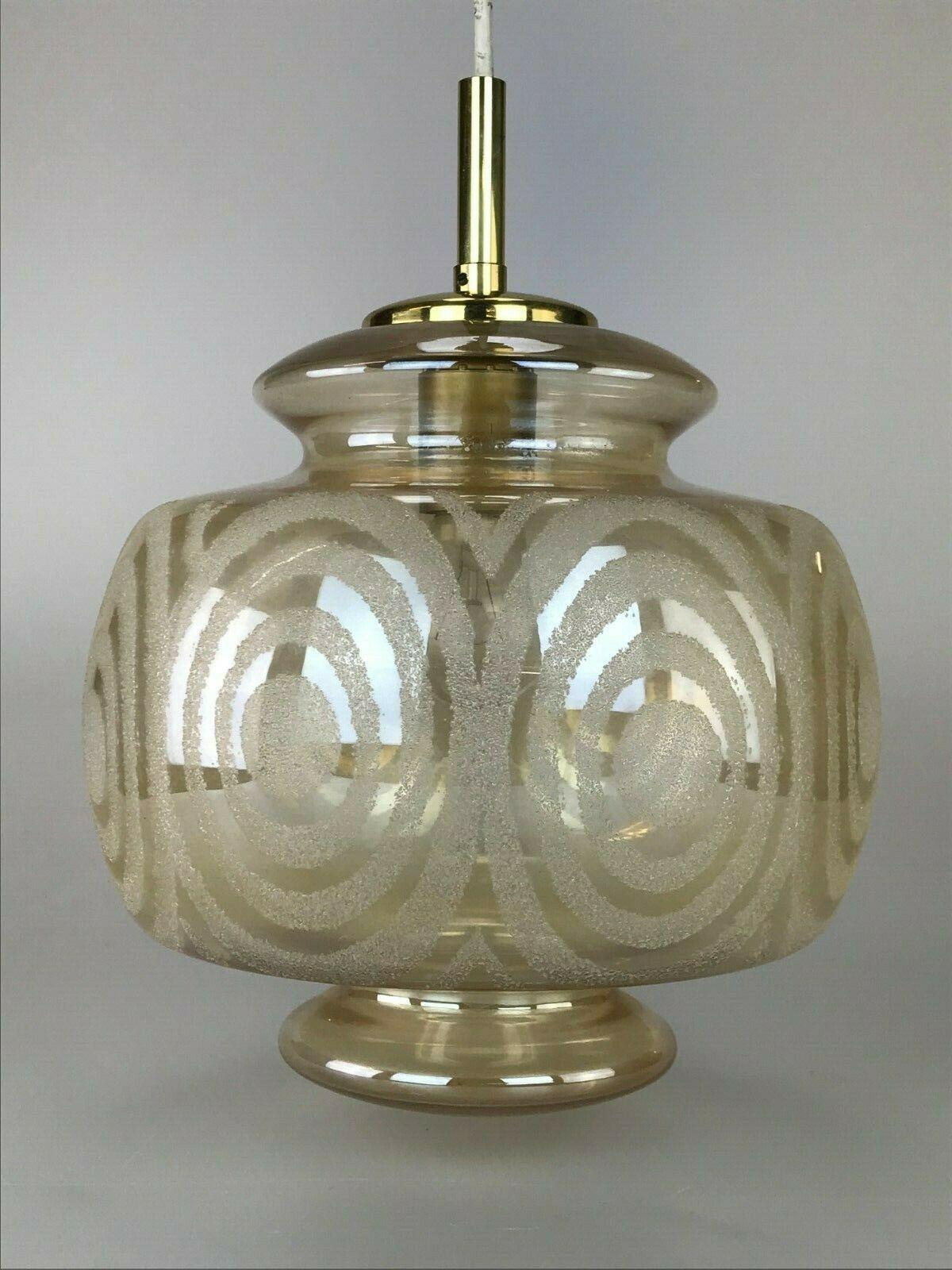 Allemand Lampe suspendue des années 70 Lampe boule Lampe en laiton et verre bullé Design de l'ère spatiale en vente