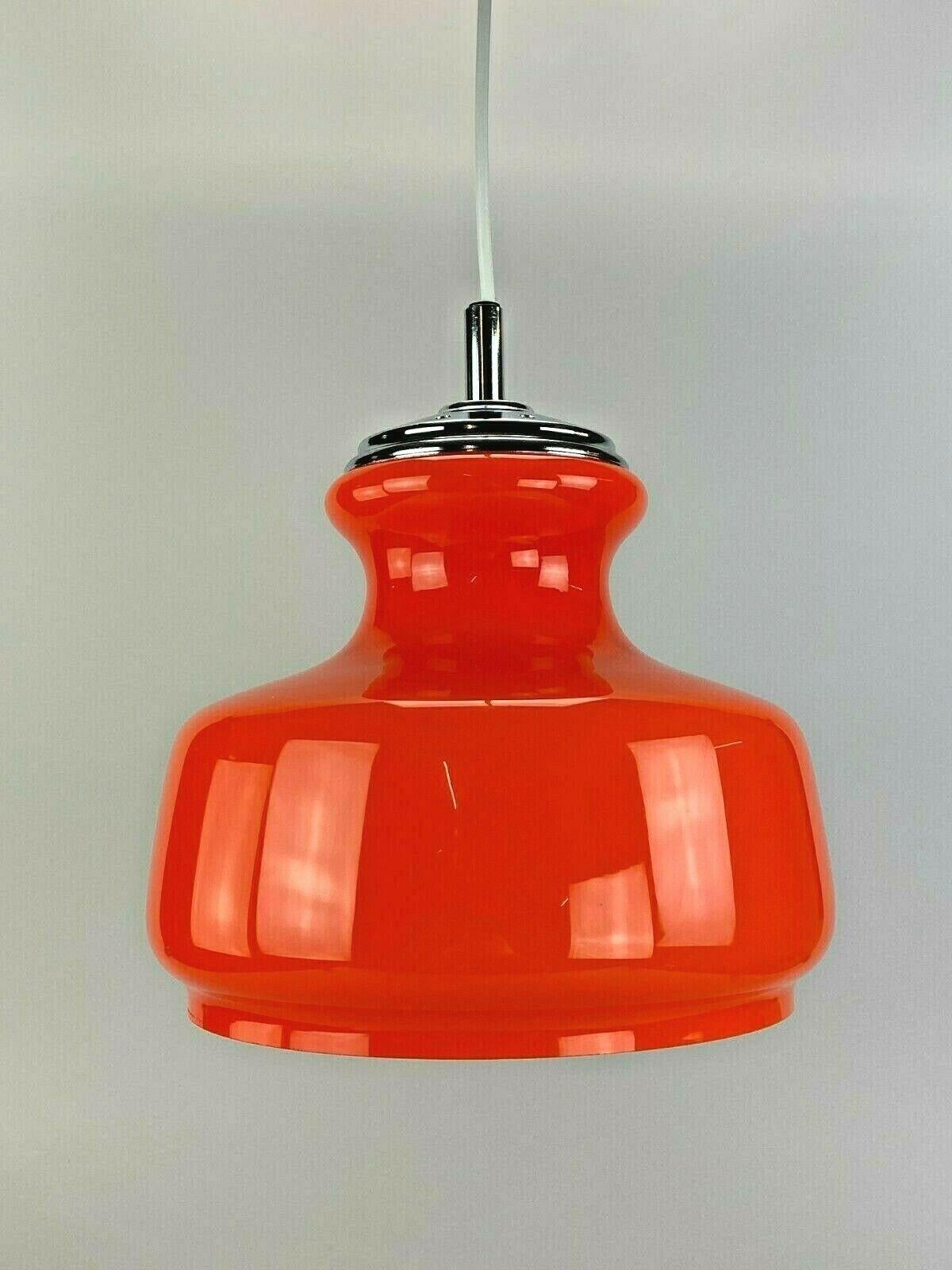 70s lamp light hanging lamp ceiling lamp space age design chrome glass

Object: hanging lamp

Manufacturer:

Condition: good

Age: around 1960-1970

Dimensions:

Diameter = 26cm
Height = 24cm

Other notes:

The pictures serve as