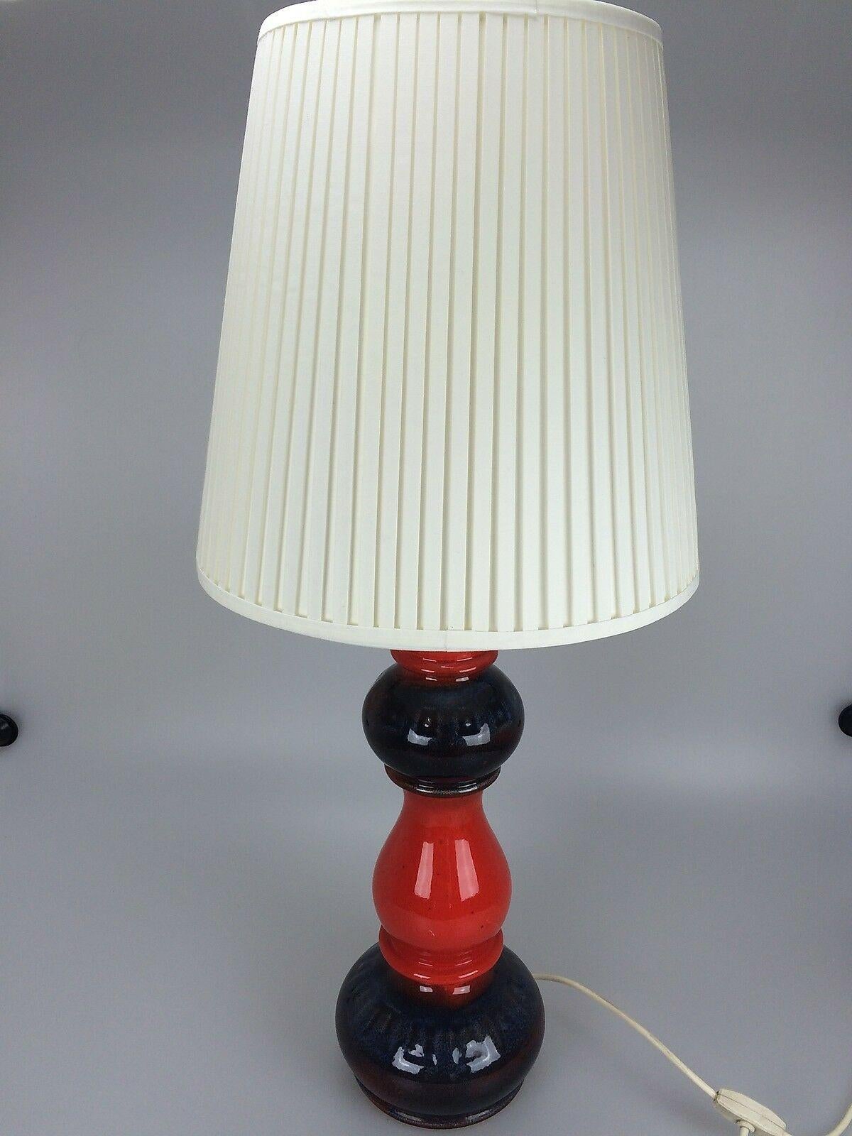 70s Lamp light table lamp table lamp ceramic space age design red.

Object: table lamp

Manufacturer:

Condition: good

Age: around 1960-1970

Dimensions:

Diameter = 34.5cm
Height = 78cm

Other notes:

The pictures serve as part of