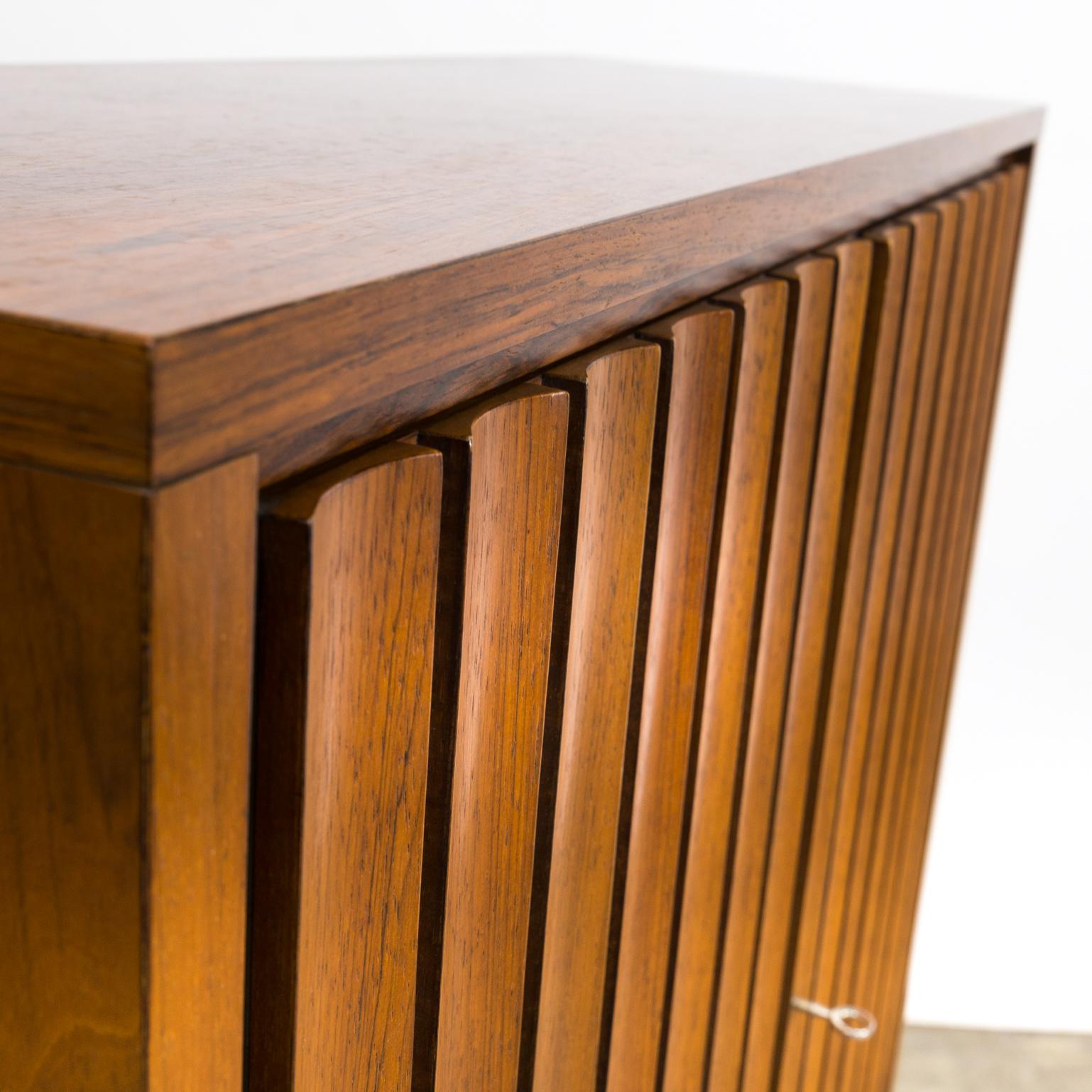 1970s Leo Bub Rosewood Cabinet for Bub Wertmöbel For Sale 4