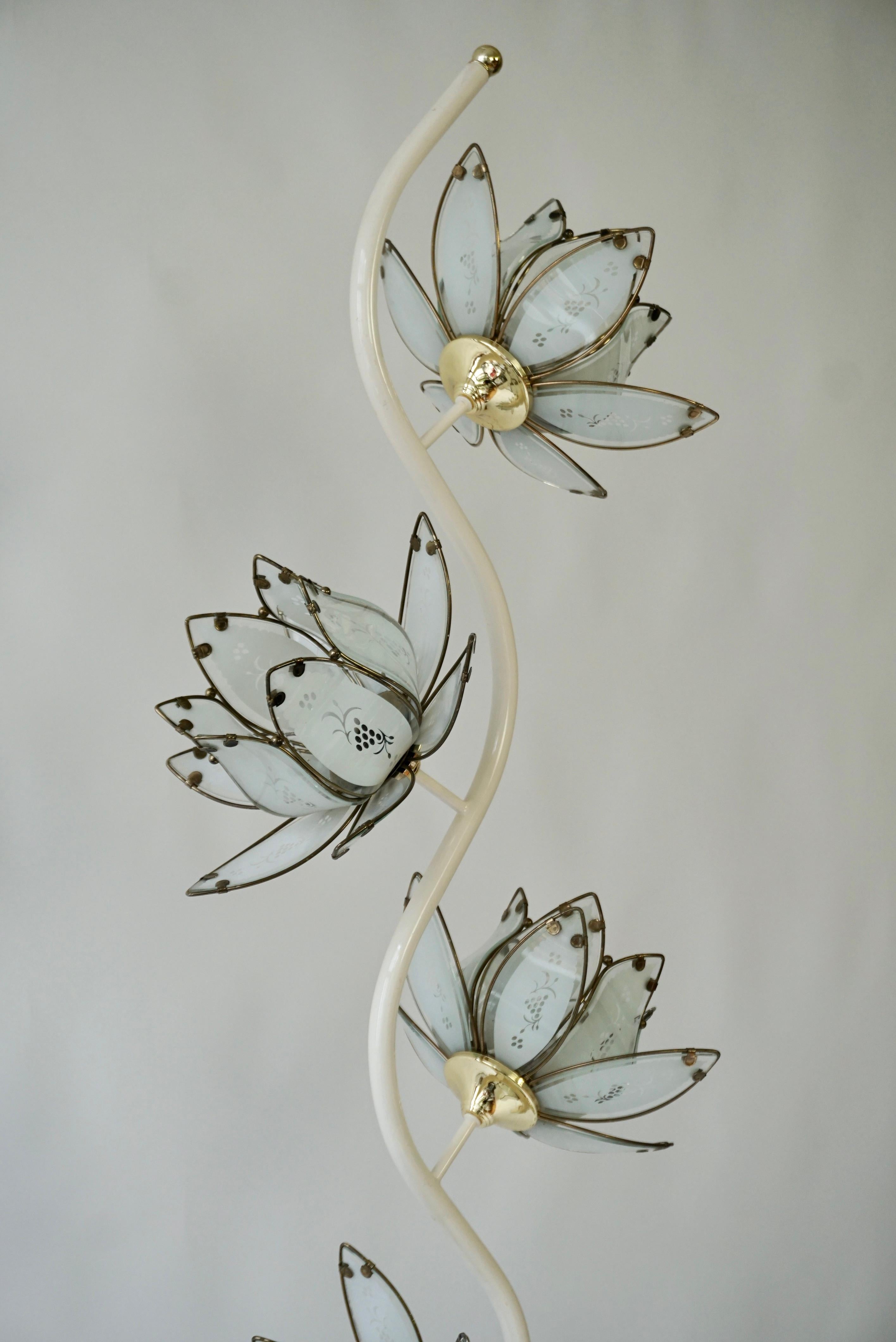 Brass Mid Century Modern Vintage Hollywood Regency White Glass Lotus Flower Floor Lamp For Sale