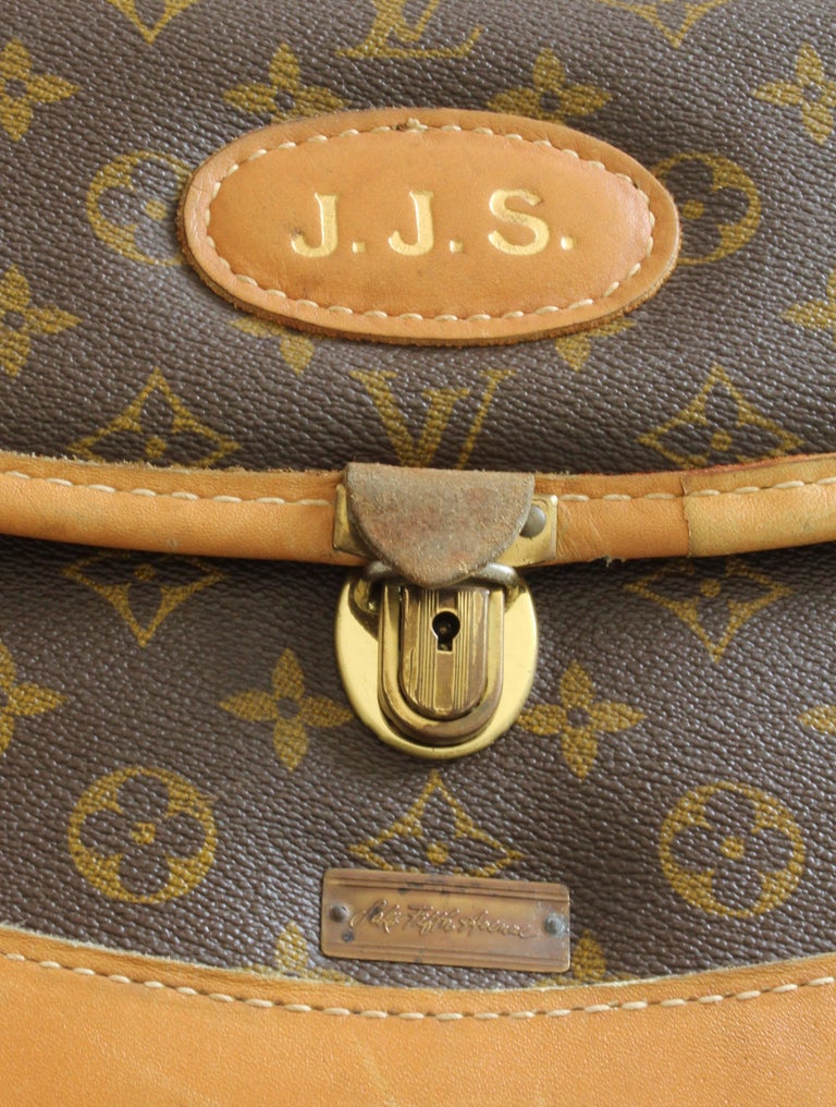 Louis Vuitton The French Co. Saks Monogram Train Case Vanity Travel Bag, 1970s For Sale at 1stdibs