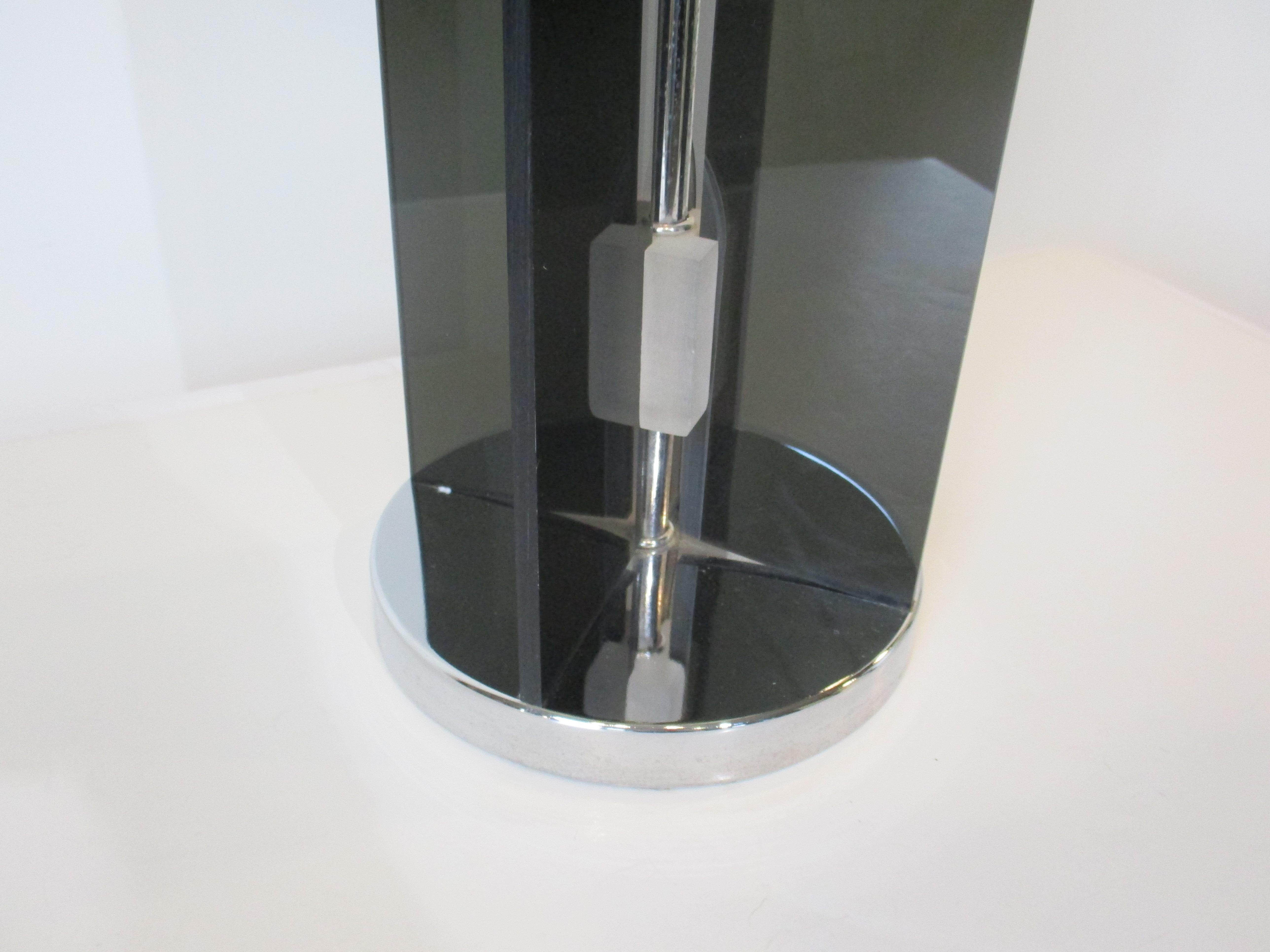 American 70's Lucite and Chrome X Table Lamp For Sale