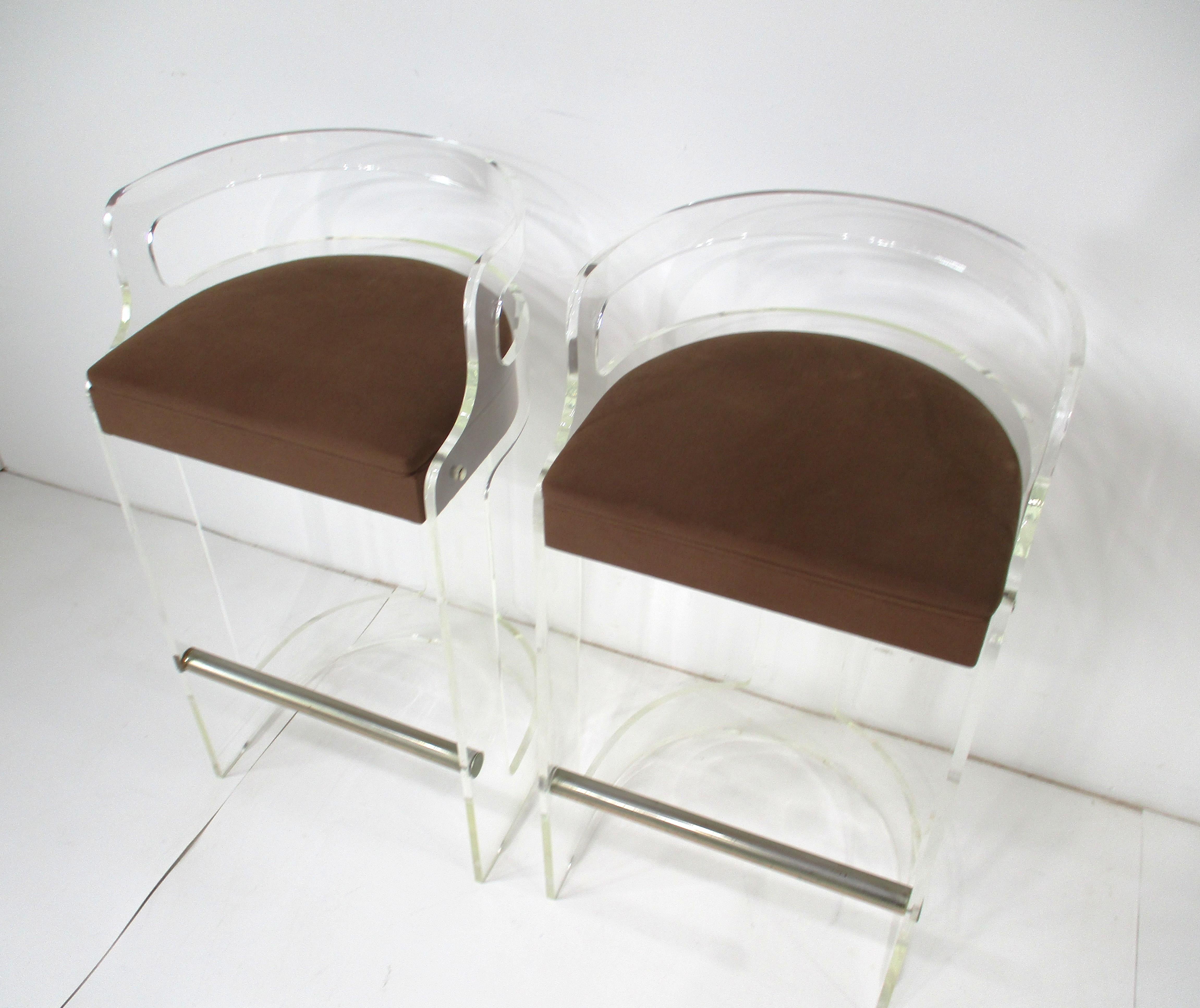 70's Charles Hollis Jones Styled Lucite Bar and Stools by Hill Mfg. For Sale 9
