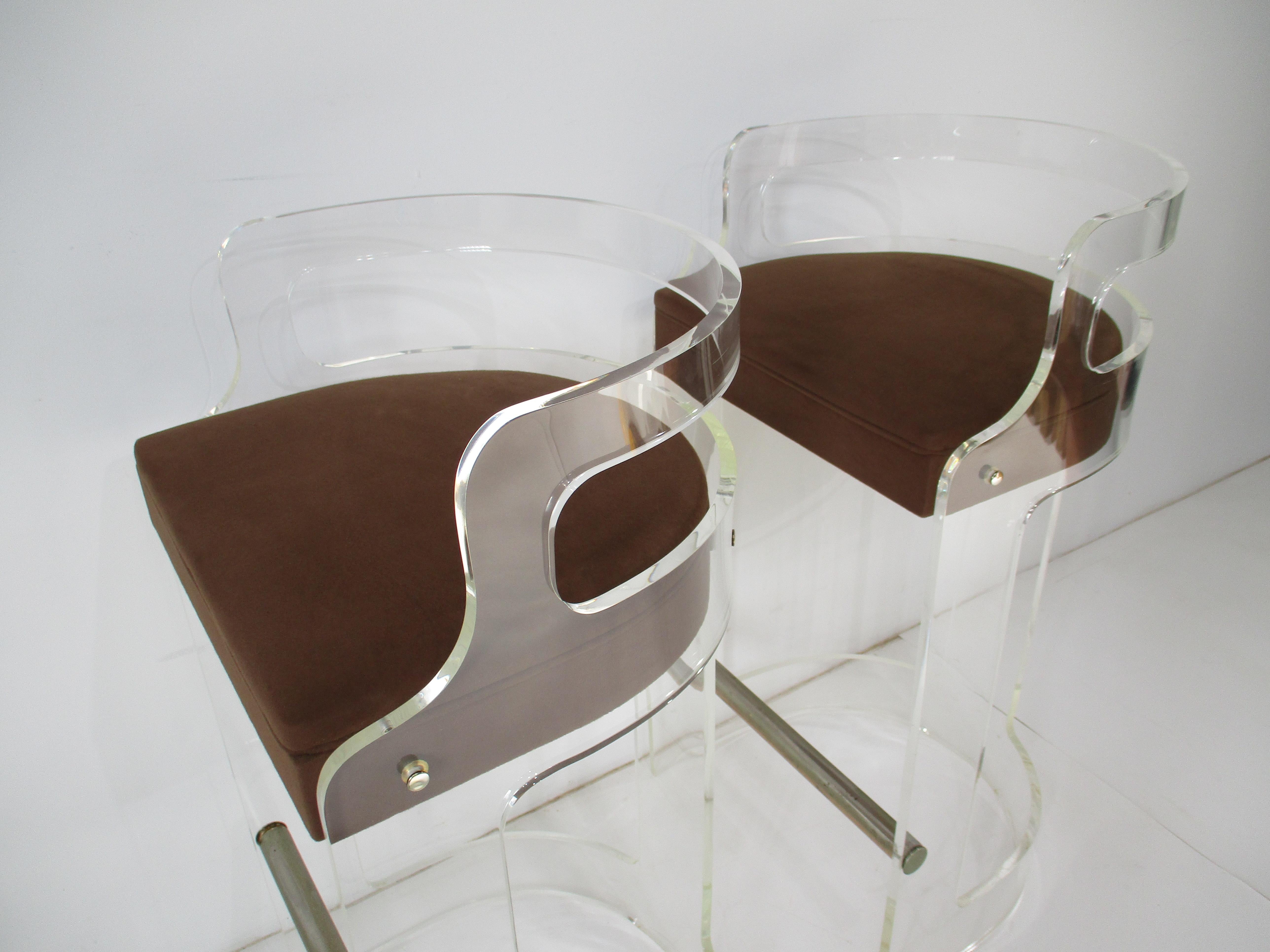 70's Charles Hollis Jones Styled Lucite Bar and Stools by Hill Mfg. For Sale 12
