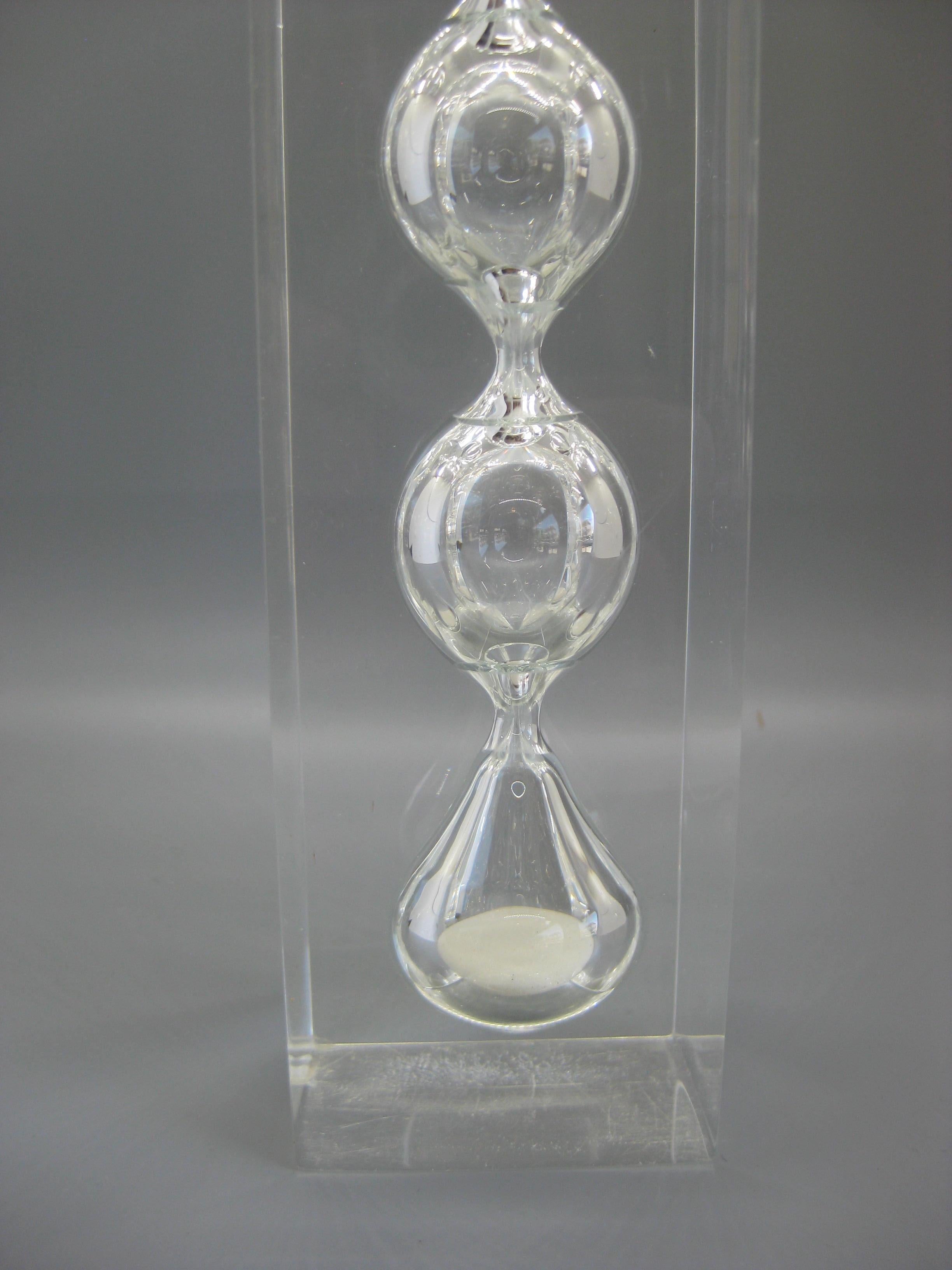 Lucite Hourglass Sand Timer Sculpture in the Manner of Charles Hollis Jones In Good Condition For Sale In San Diego, CA