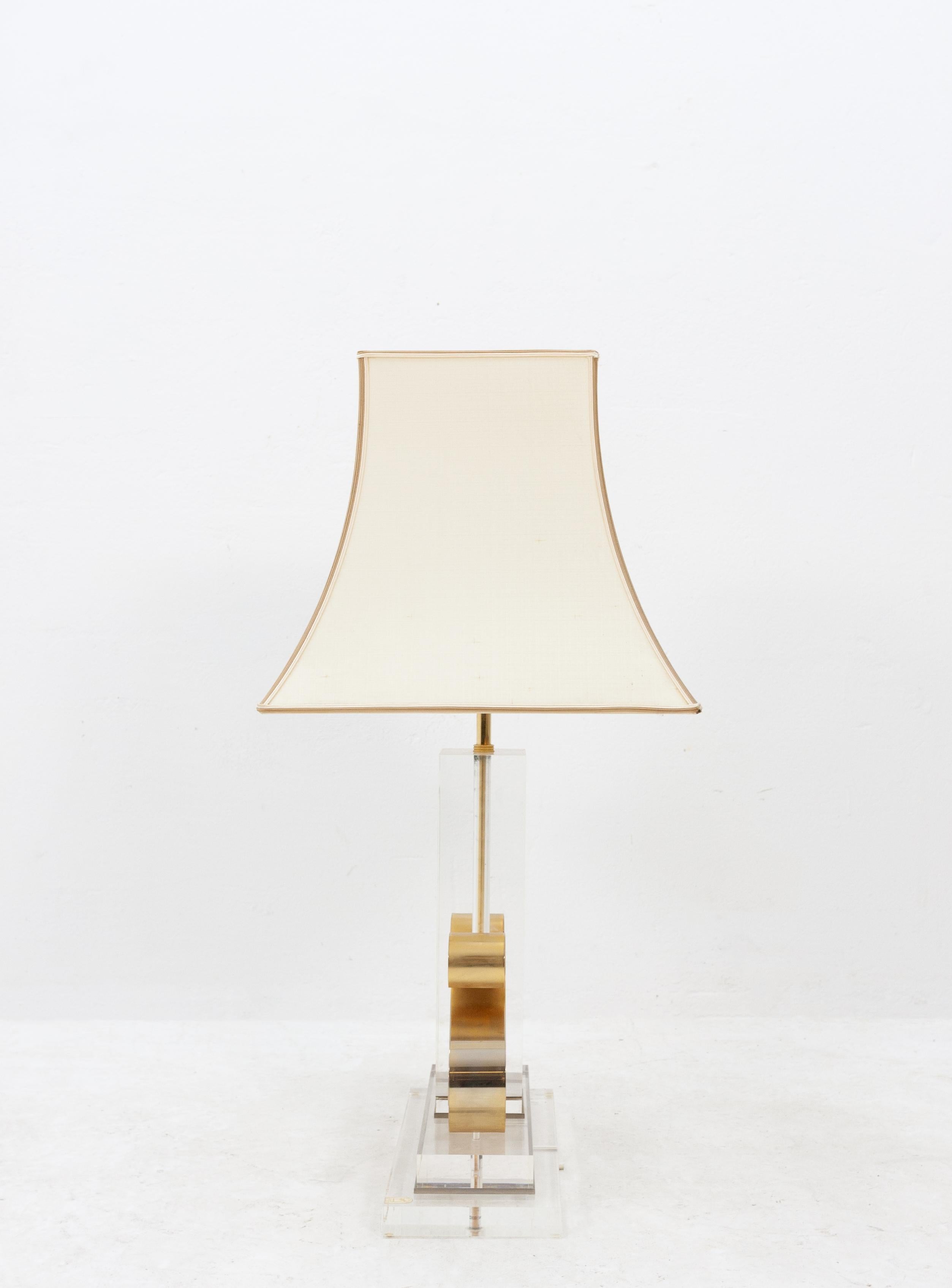 Lampe de table en lucite des années 1970 Bon état - En vente à Den Haag, NL