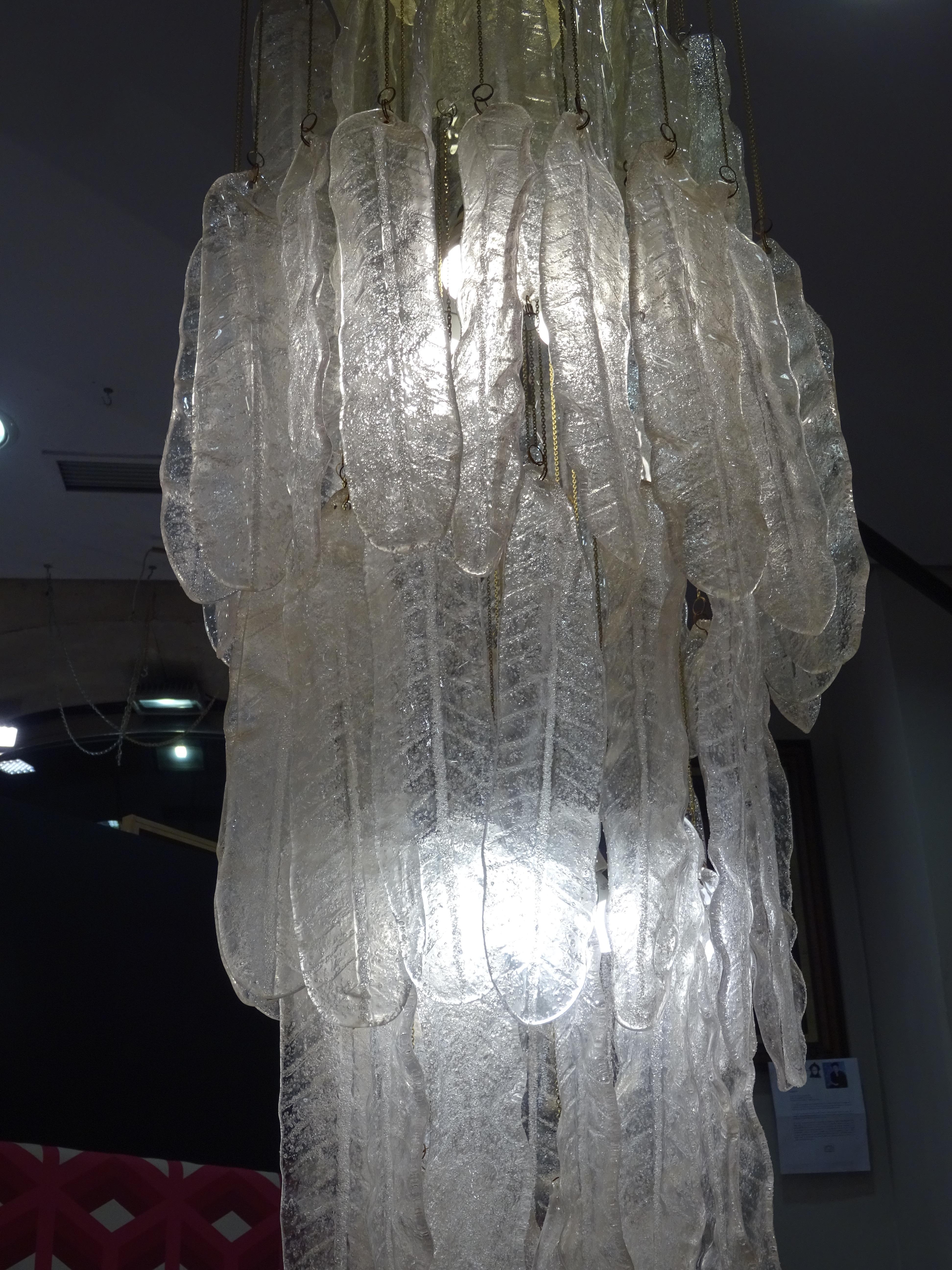 Late 20th Century 1970s Mazzega Italy White Blown Chandelier Glass Frozen Textured Leaves, Murano