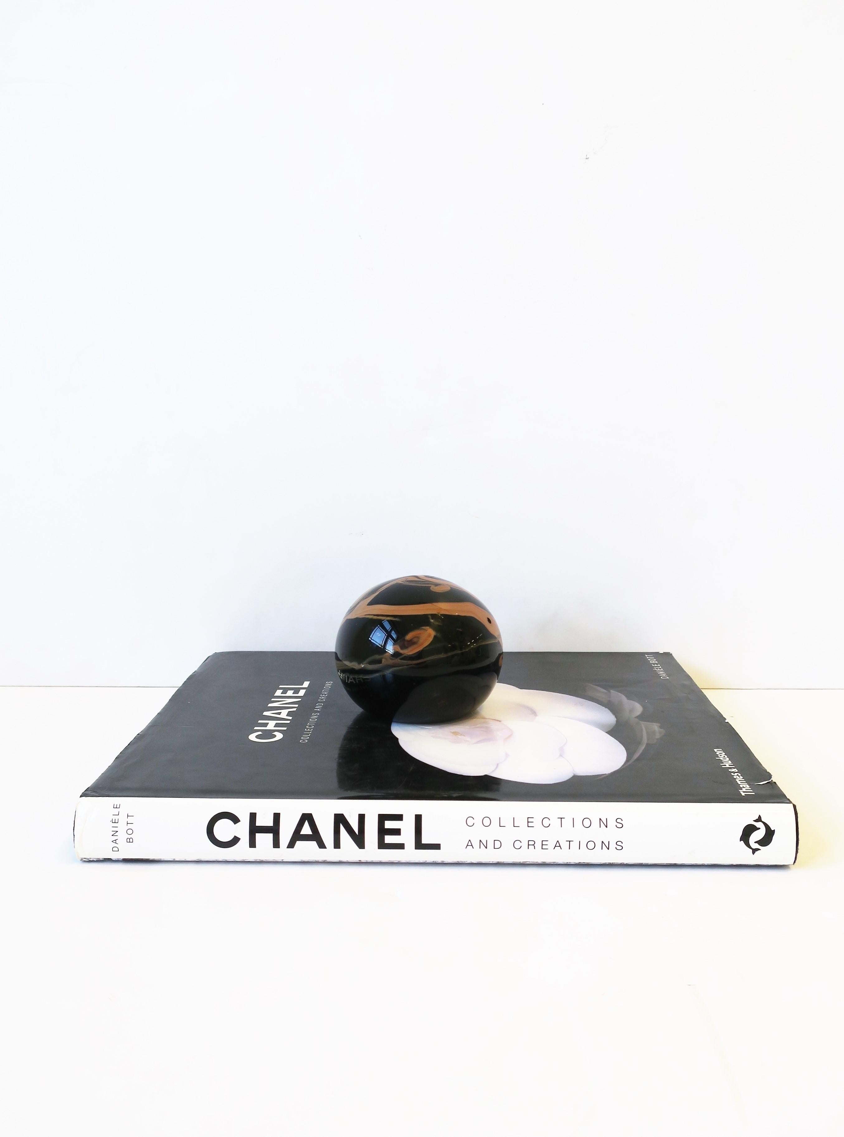 Hand-Crafted Black Art Glass Sphere Paperweight Decorative Object For Sale