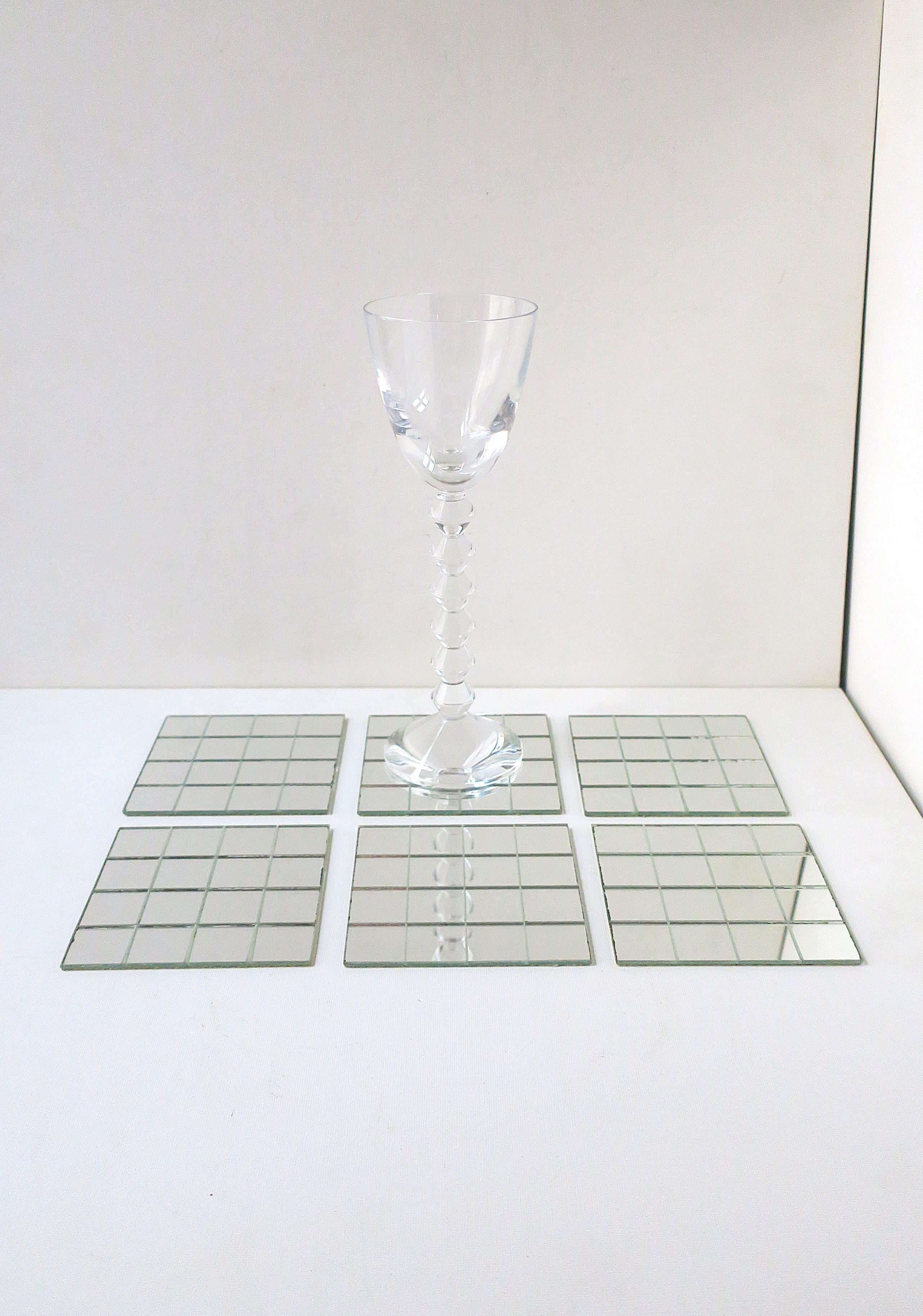 70er Jahre Modern Spiegel Untersetzer im Angebot 3