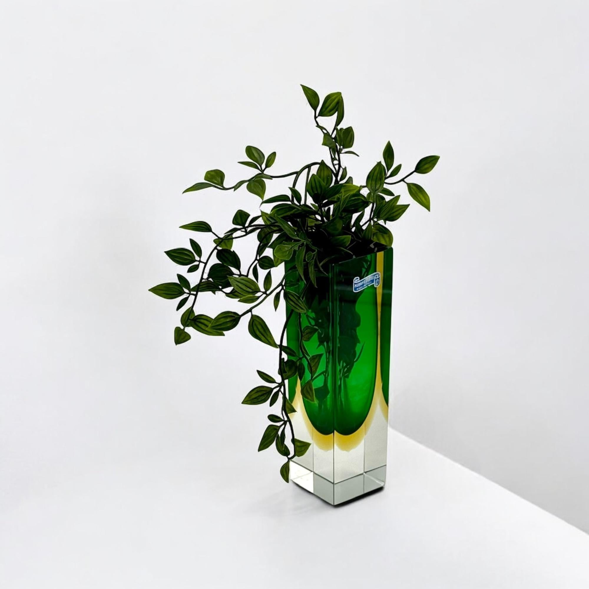 70s Murano Sommerso Glass Vase - Handcrafted Italian Sculptural Piece in Green 4