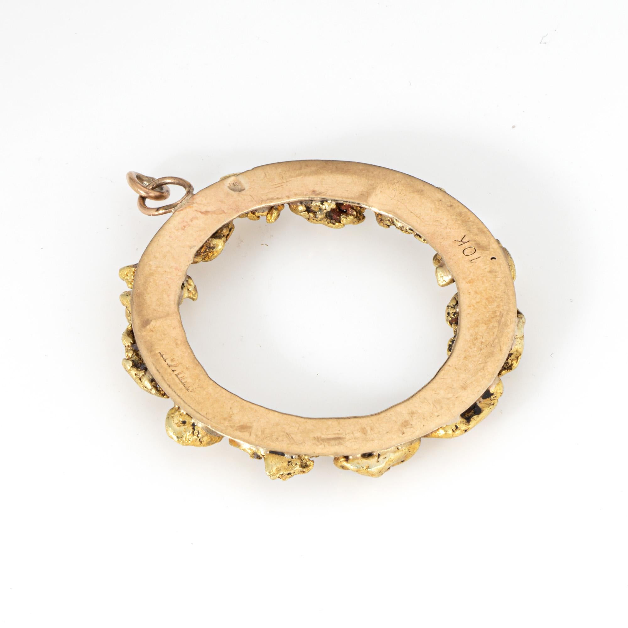 70s Natural Gold Nugget Pendant Circle 10k Yellow Gold Vintage Fine Jewelry In Good Condition For Sale In Torrance, CA