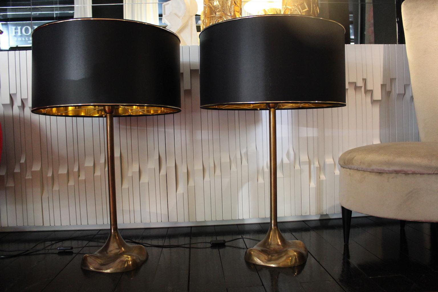 1970s Pair of Italian Table Lamps, Base in Cast Bronze and Bronzed Brass 5