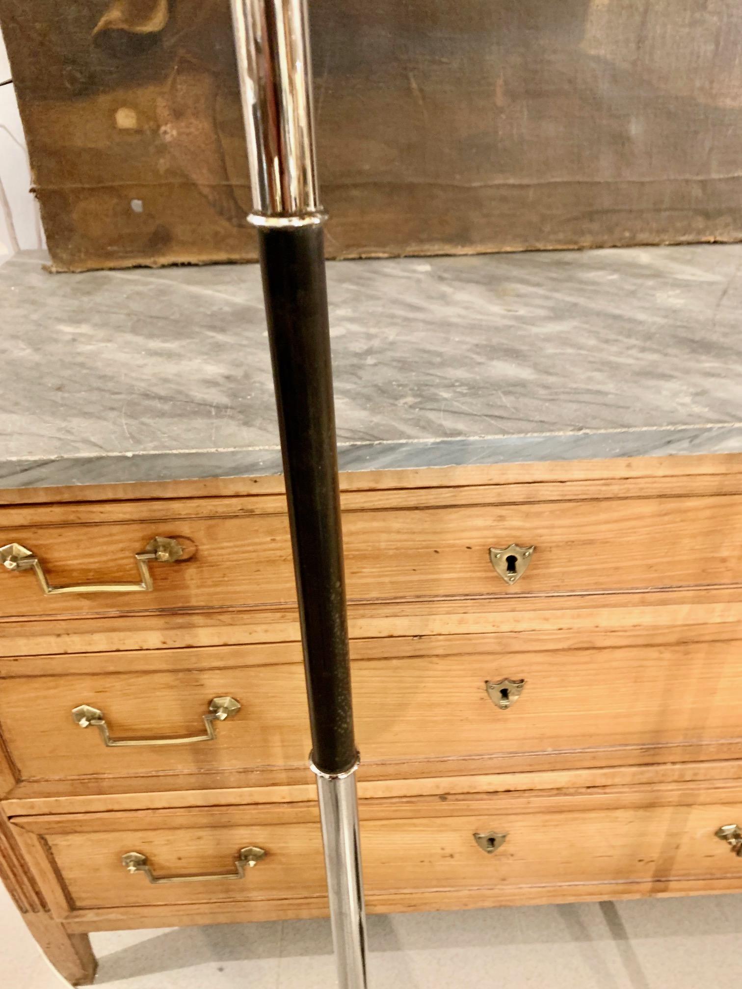 70s Pair of Spanish Floor Lamps in Lacquered and Chromed Metal  In Good Condition For Sale In Madrid, ES