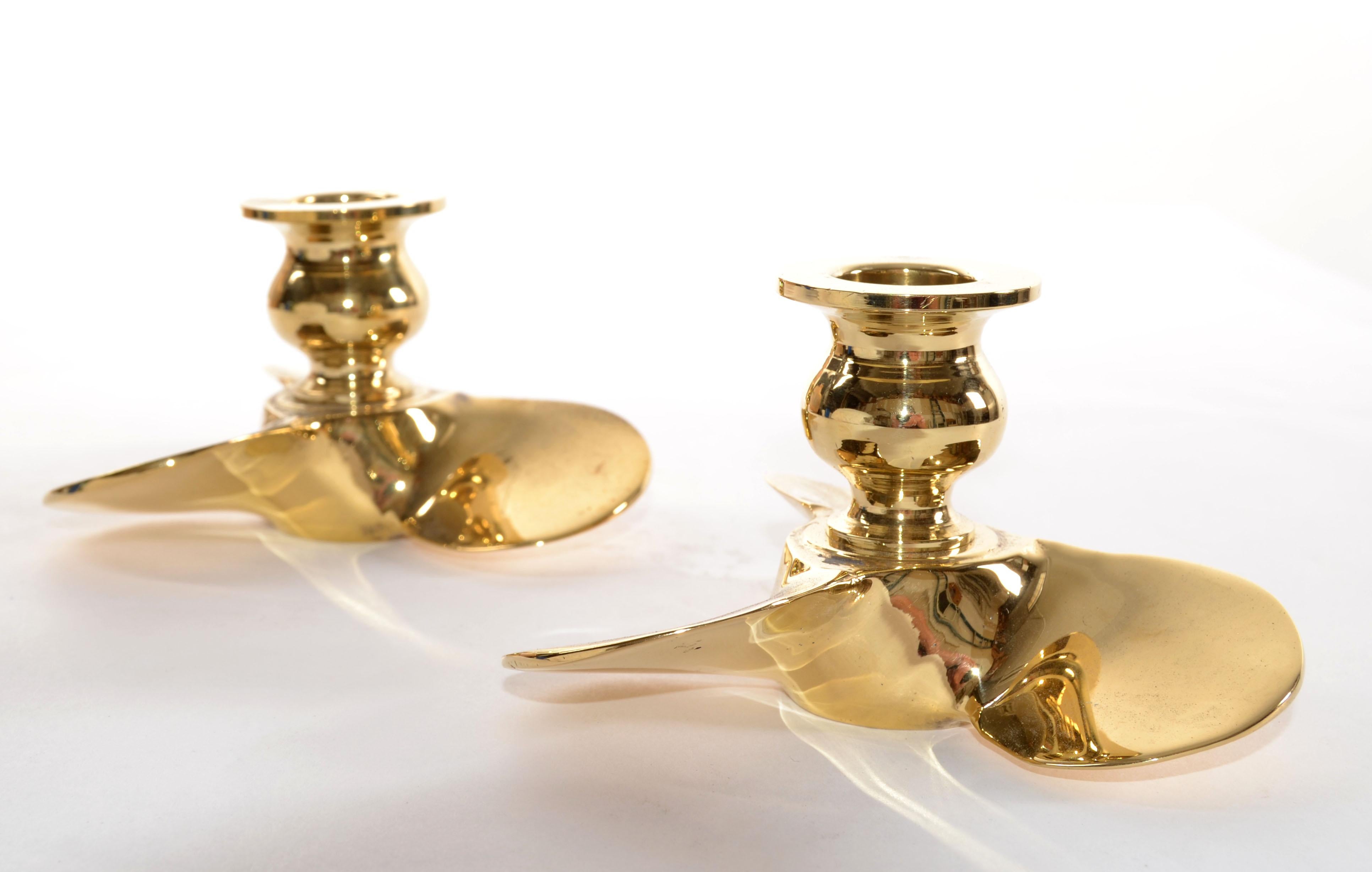 70s Pair Polished Bronze Propellor Candle Holders Nautical Industrial Midcentury In Good Condition For Sale In Miami, FL