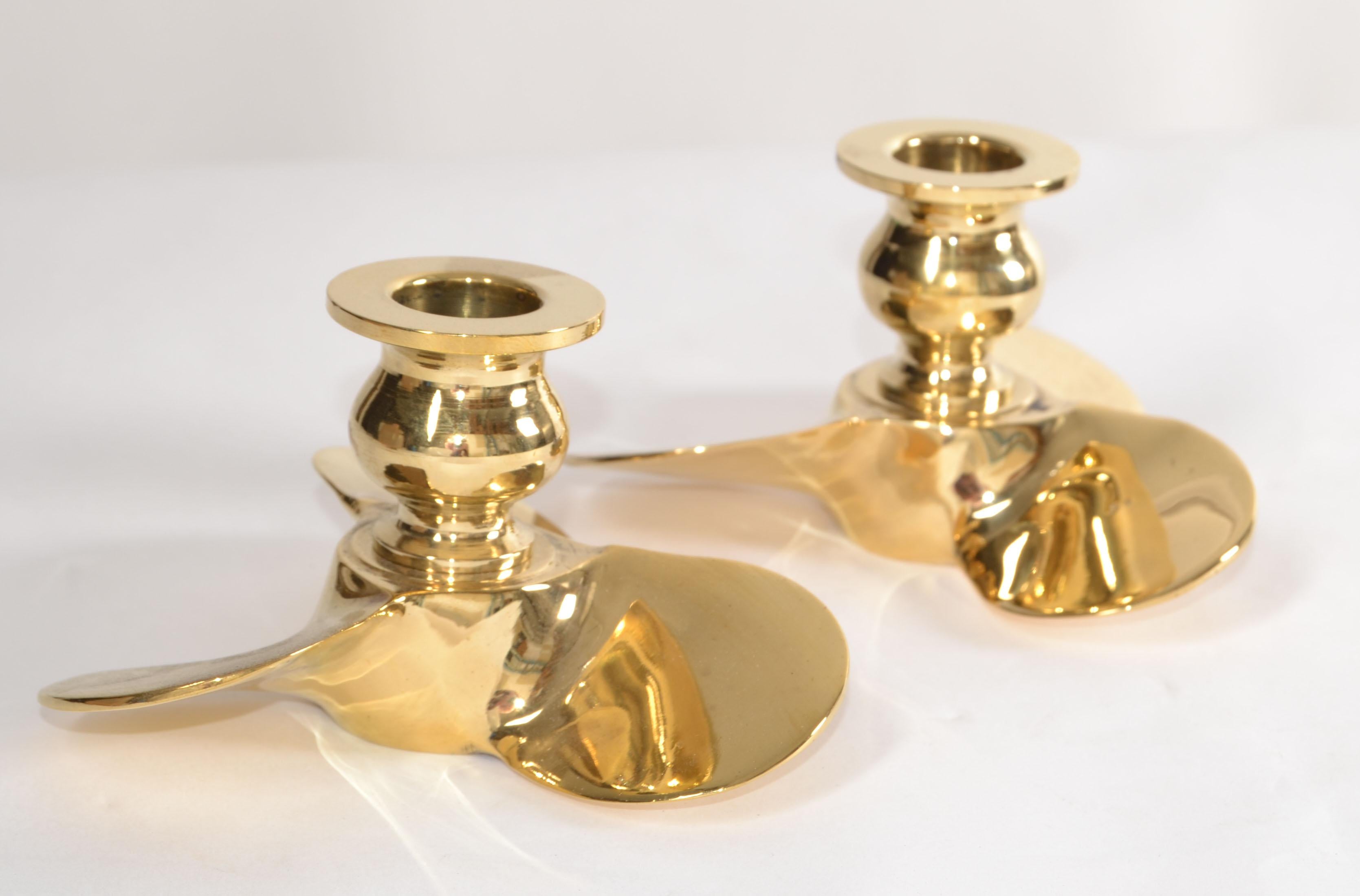 Paar Propellor-Kerzenhalter aus polierter Bronze, nautisch-industriell, Midcentury, 70er Jahre im Angebot 3