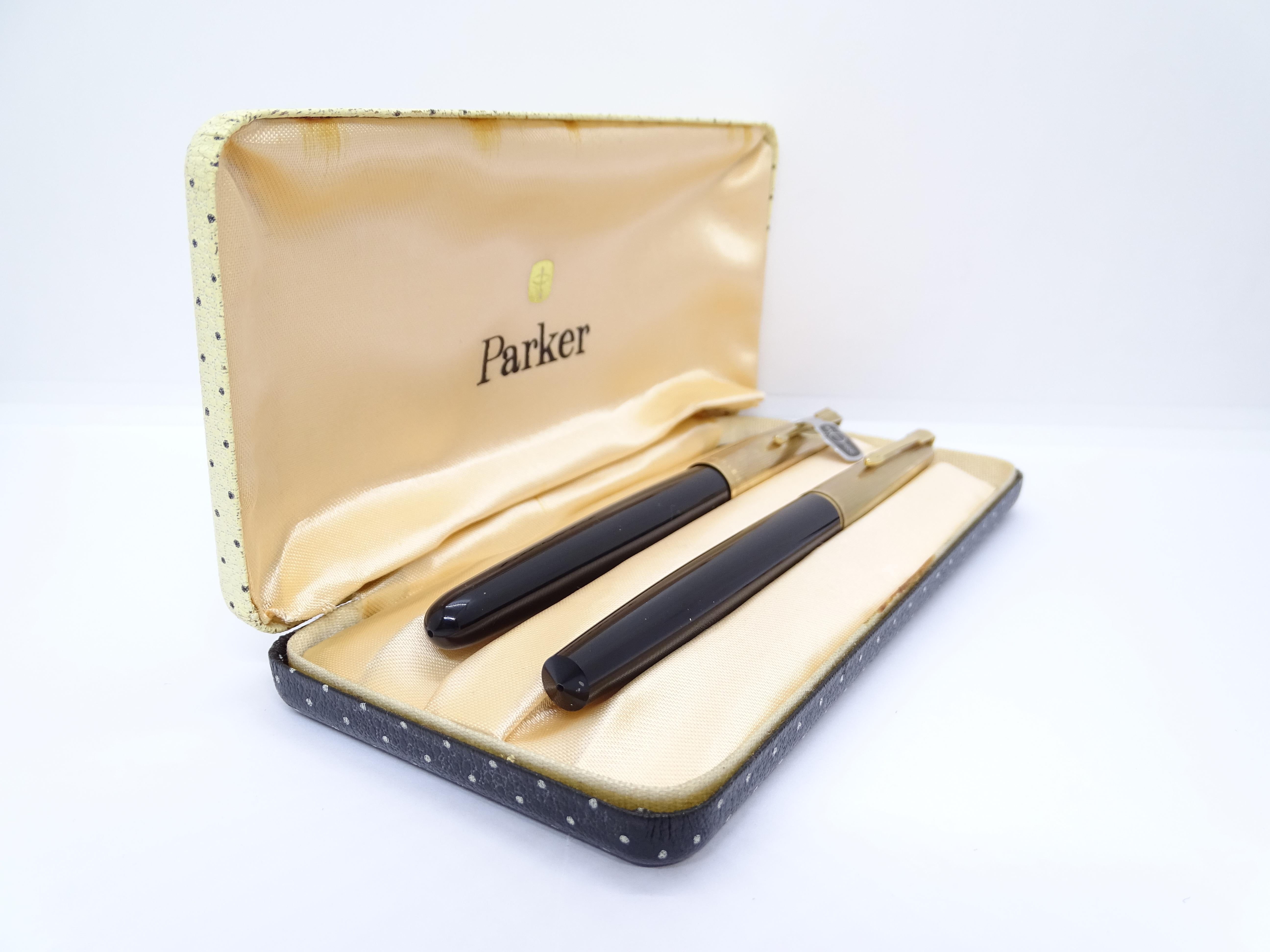 70s Parker fountain pen set, gold plated, case For Sale 6