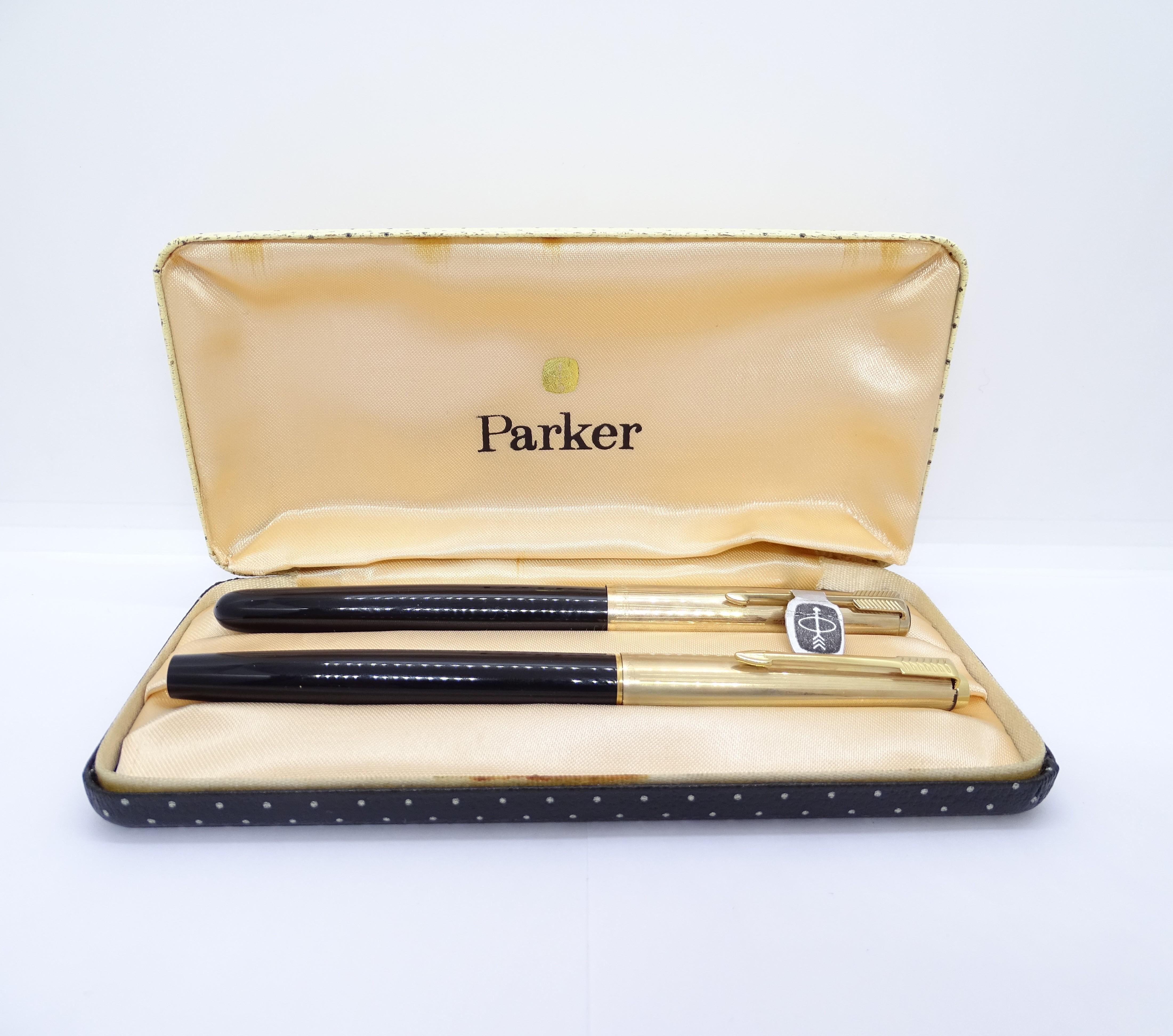 Women's or Men's 70s Parker fountain pen set, gold plated, case For Sale