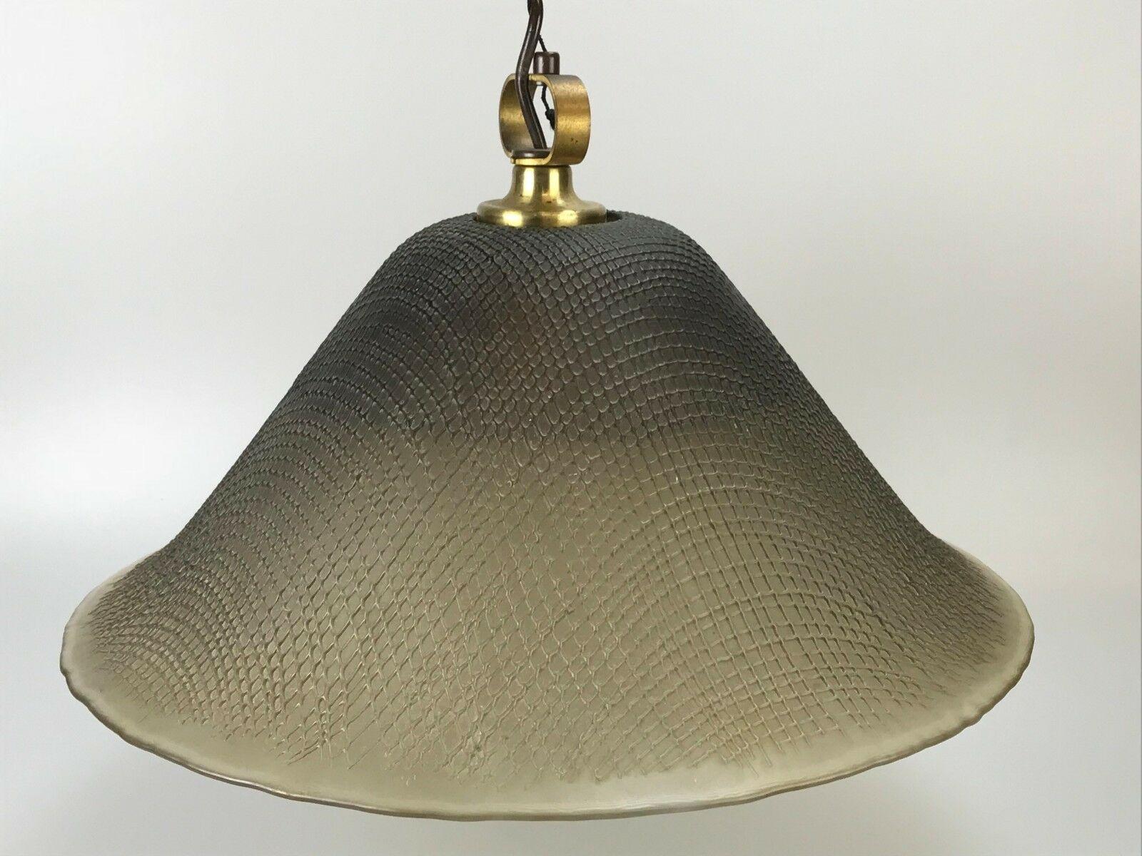 70s Peill & Putzler hanging lamp ceiling lamp glass space design lamp.

Object: hanging lamp

Manufacturer:

Condition: good

Age: around 1960-1970

Dimensions:

Diameter = 45cm
Hanging height = 70cm

Other notes:

The pictures