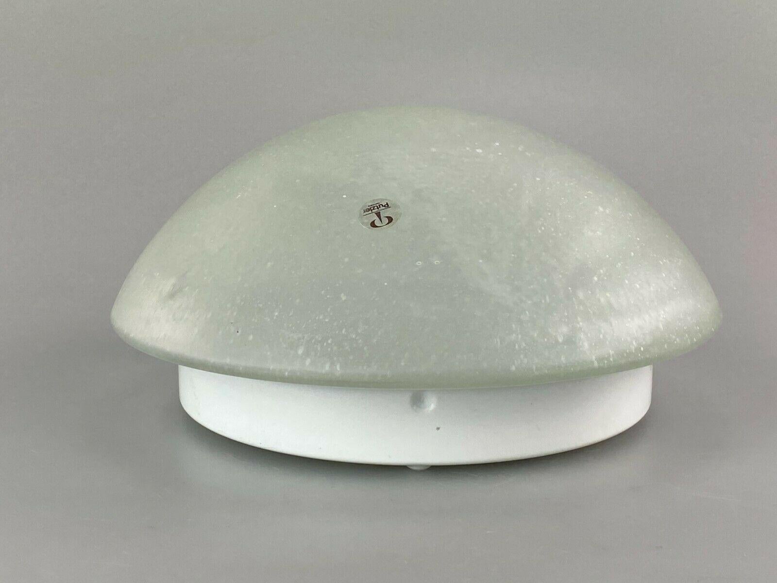 70s Peill & Putzler Plafoniere ceiling lamp glass space design lamp

Object: lamp

Manufacturer: Peill & Putzler

Condition: good

Age: around 1960-1970

Dimensions:

Diameter = 23cm
Height = 11cm

Other notes:

The pictures serve
