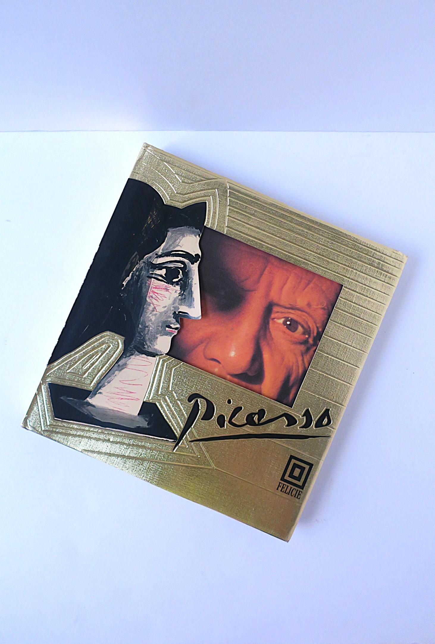 Tavolino o libro da biblioteca Picasso degli anni '70 in vendita 8