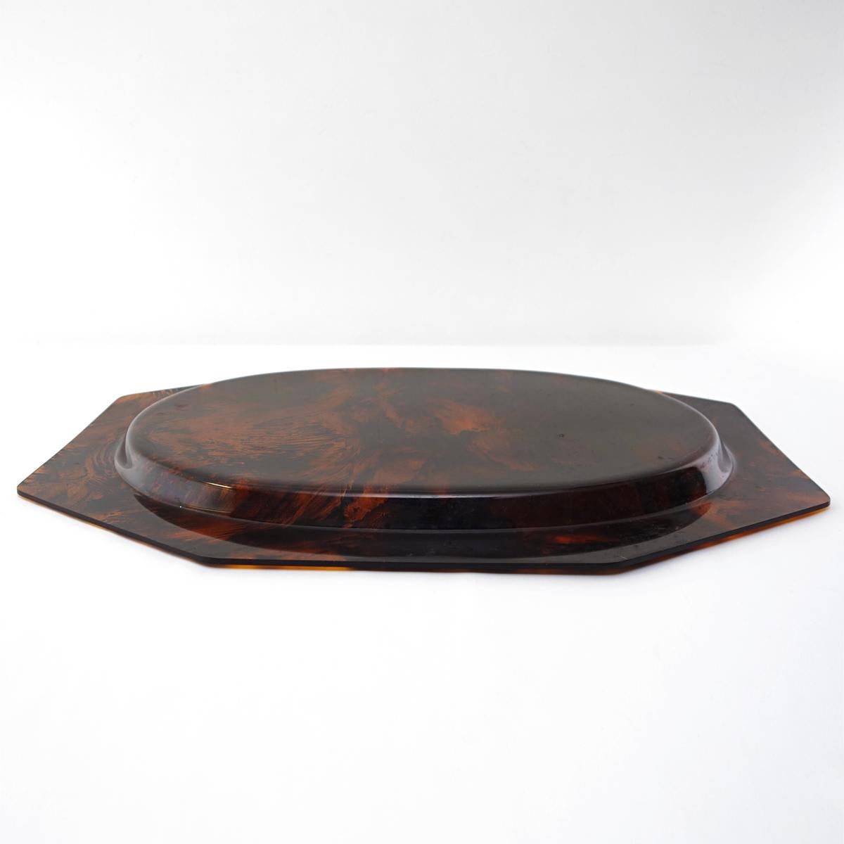 Late 20th Century 70s Rare Octagonal Faux Tortoise Tray with Four Round Plates Attributed to Dior For Sale