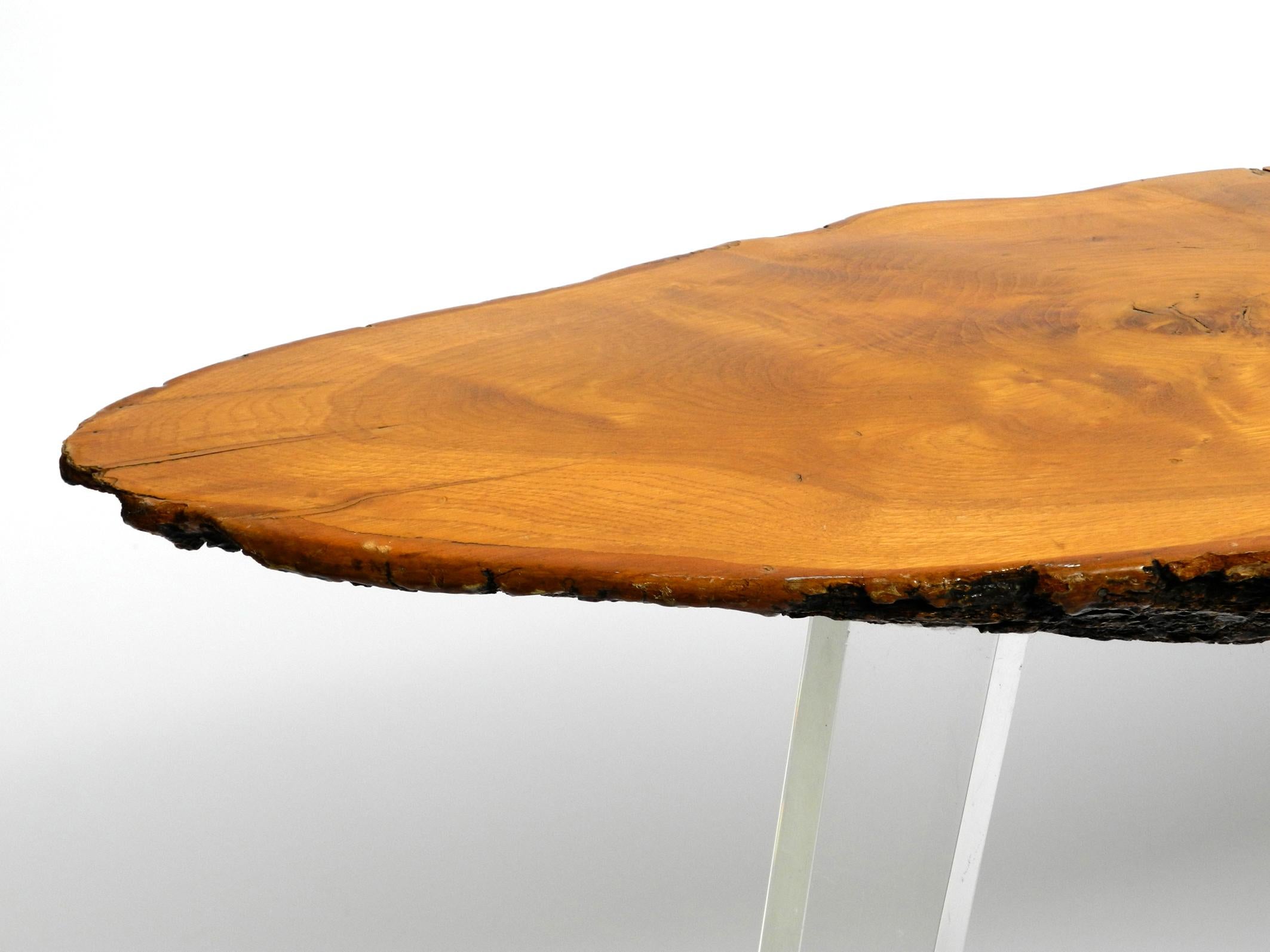 70s Regency Side Coffee Table Made of a Thick Tree Slice and Plexiglass Legs For Sale 10