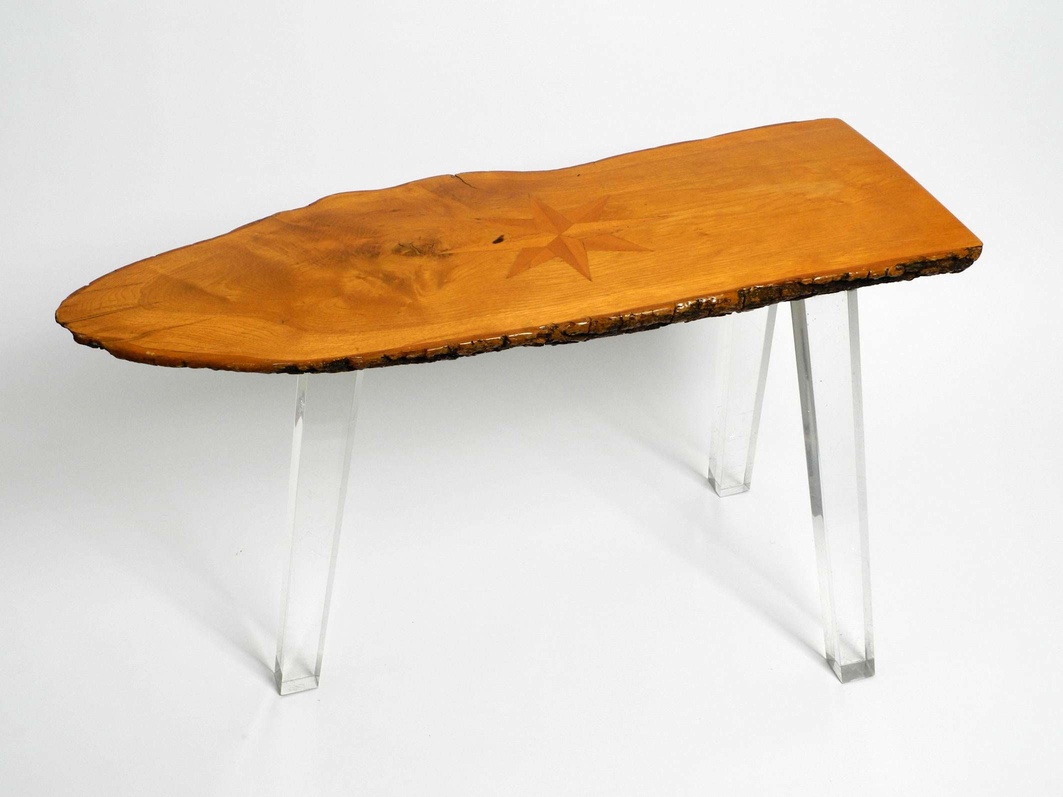 70s Regency Side Coffee Table Made of a Thick Tree Slice and Plexiglass Legs For Sale 14