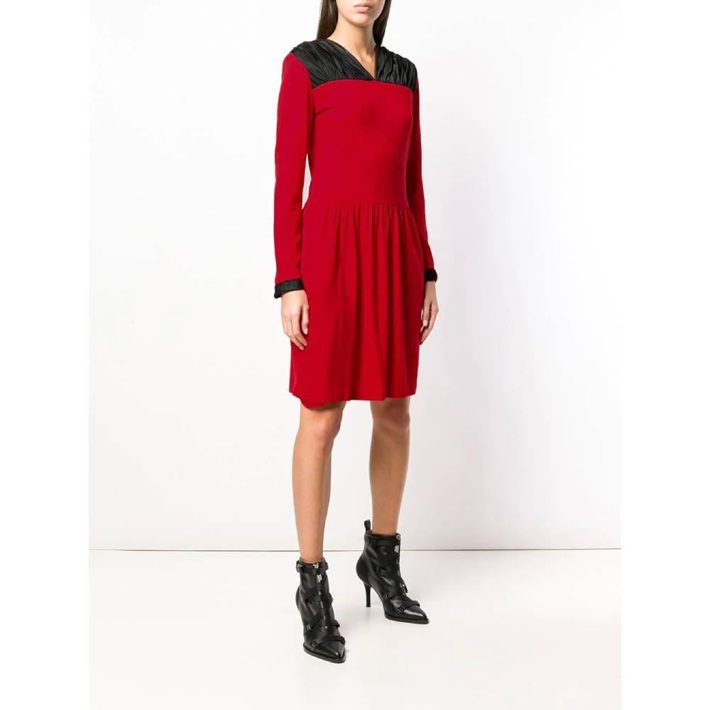 Women's 70s Ritz Saddler Vintage red wool V-neck midi dress For Sale