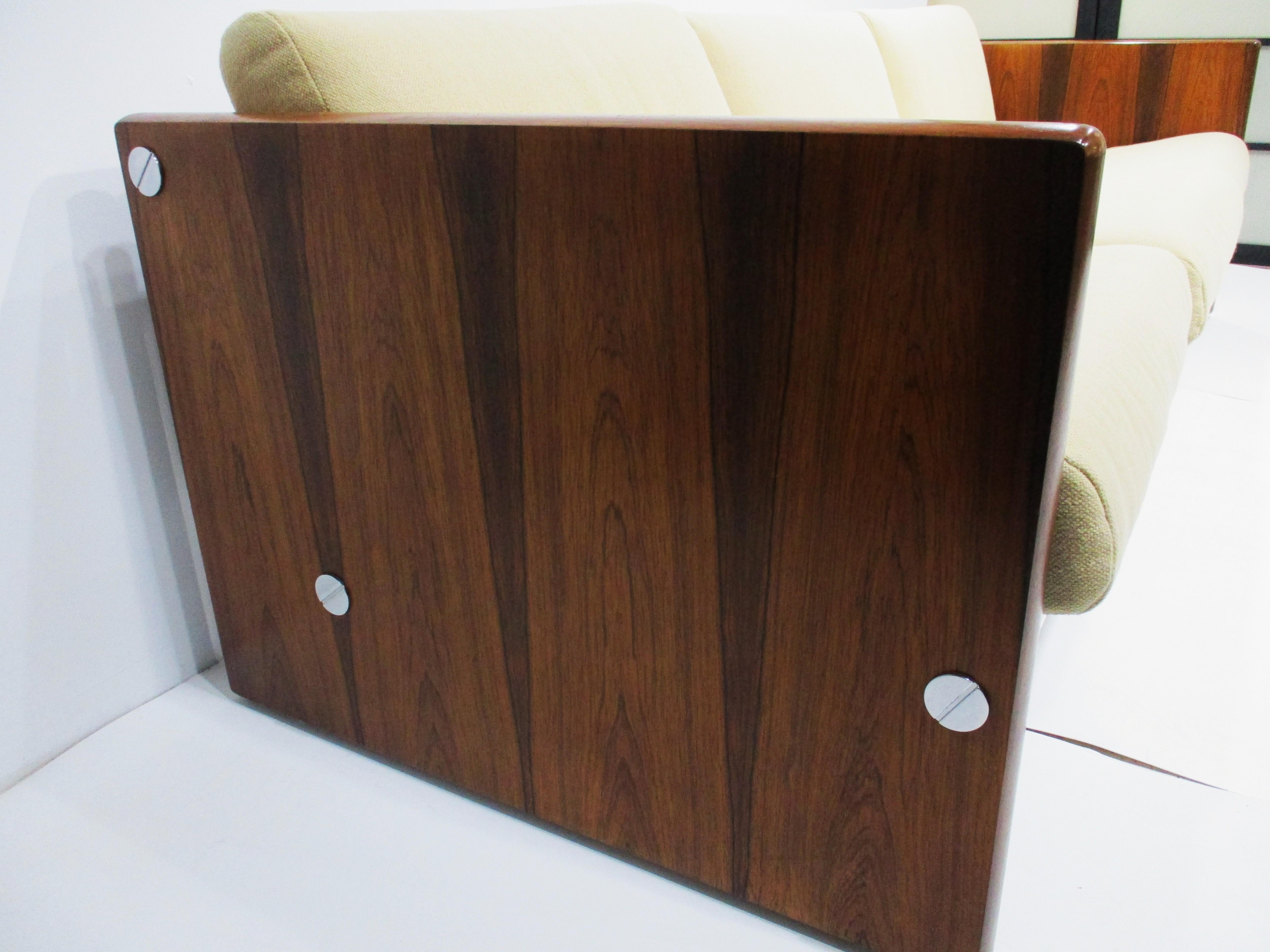 Divano Selig degli anni '70 in palissandro imbottito e con cinghie in pelle in vendita 6