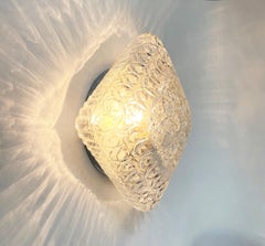 Lámpara de pared o plafón 70s Square White Floral Glas Flush, by Massive