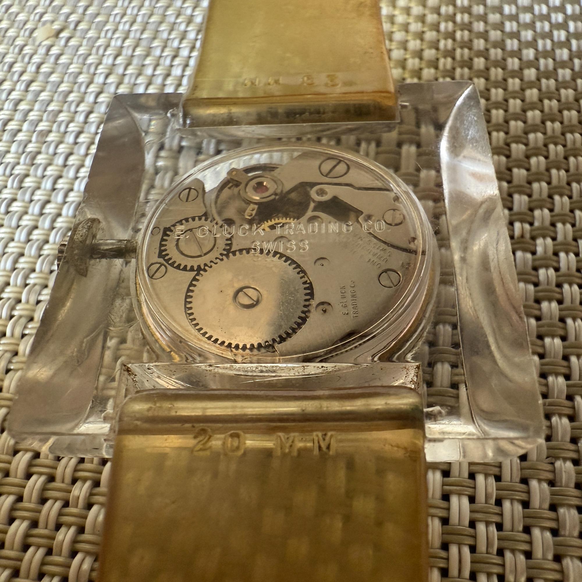 Montre-bracelet mécanique Sutton Swiss Square Acrylic Lucite 70's en vente 8