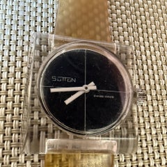 Montre-bracelet mécanique Sutton Swiss Square Acrylic Lucite 70's