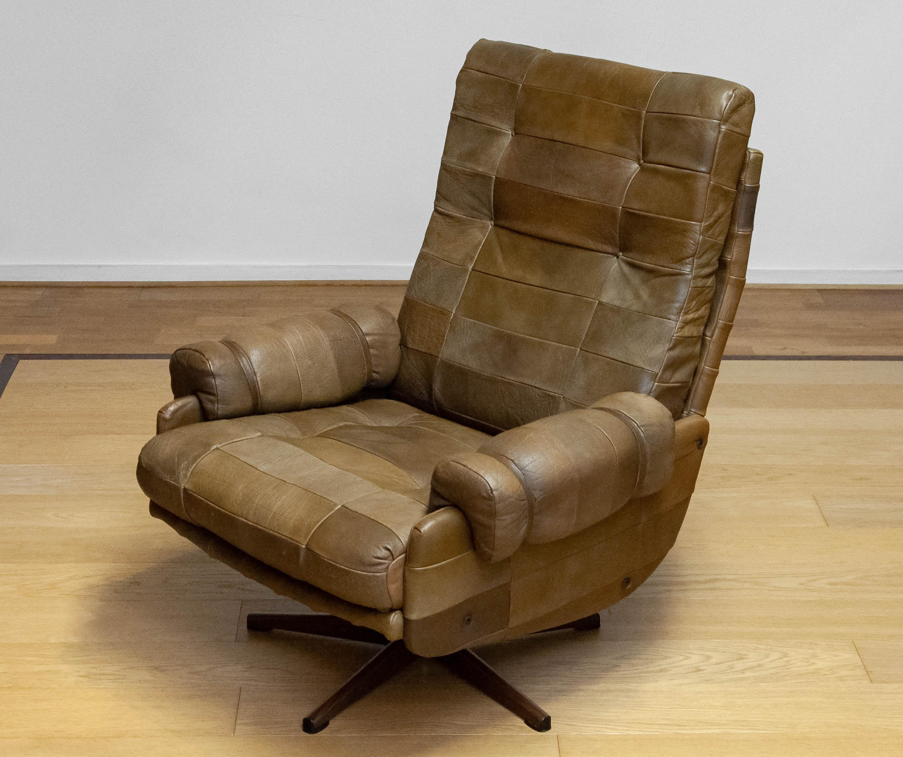 70s Swivel Chair By Arne Norell Möbel AB In Sturdy Olive Green Buffalo Leather 2