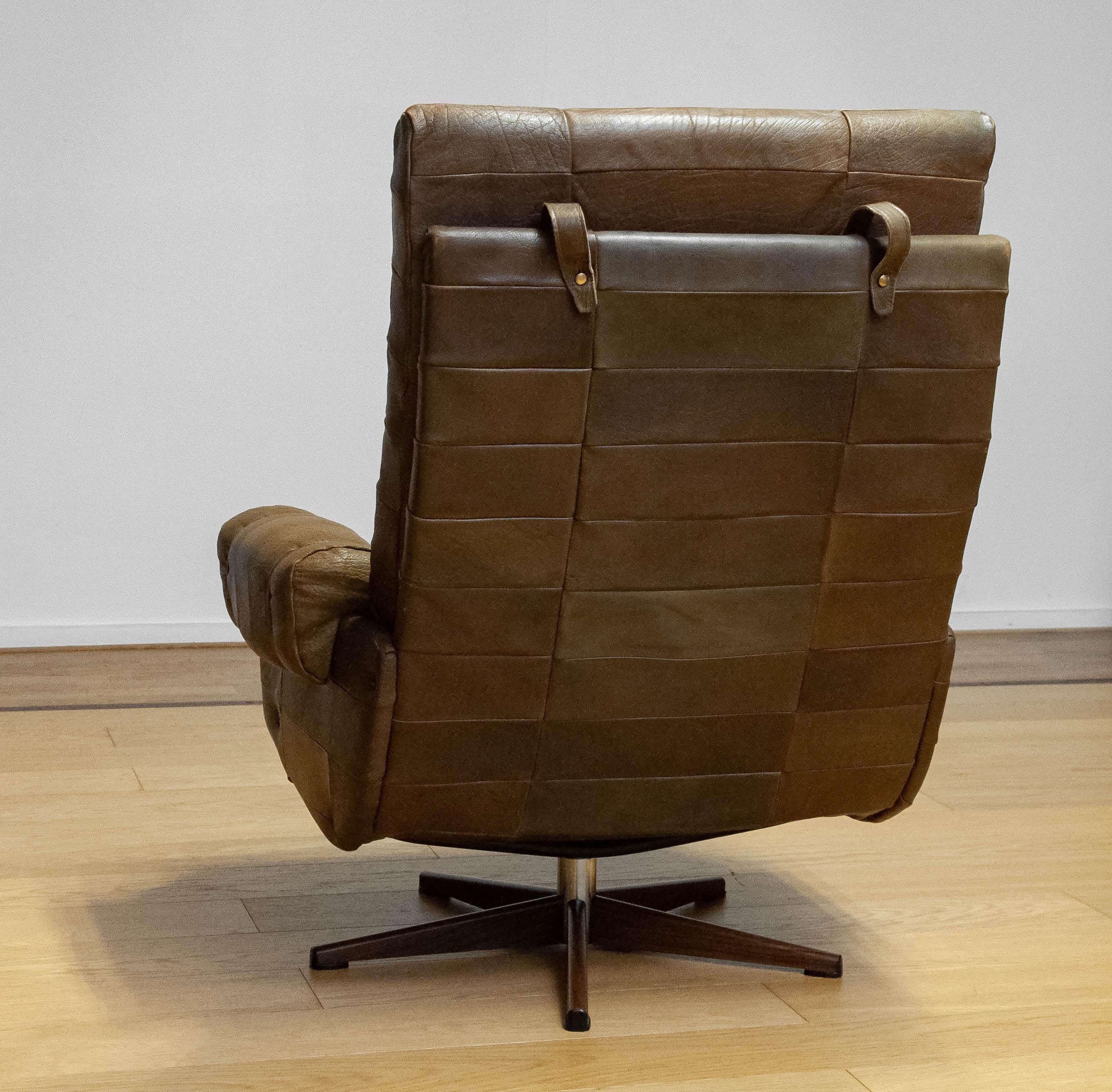 70s Swivel Chair By Arne Norell Möbel AB In Sturdy Olive Green Patchwork Leather For Sale 3