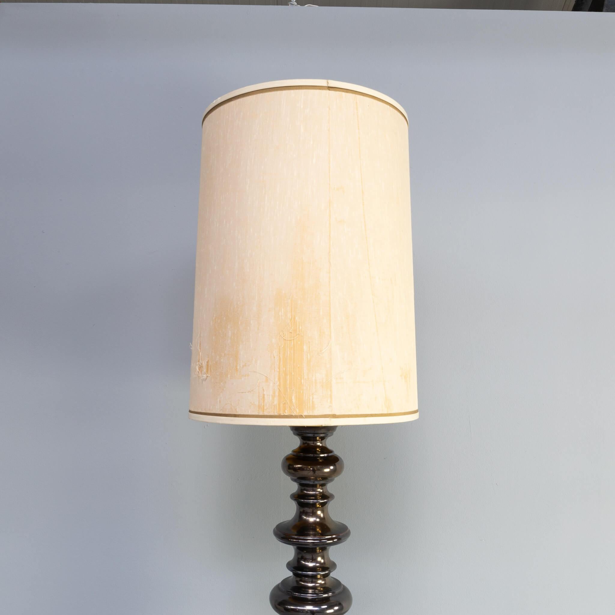 70s Table Lamp for Kaisers Leuchten In Good Condition For Sale In Amstelveen, Noord