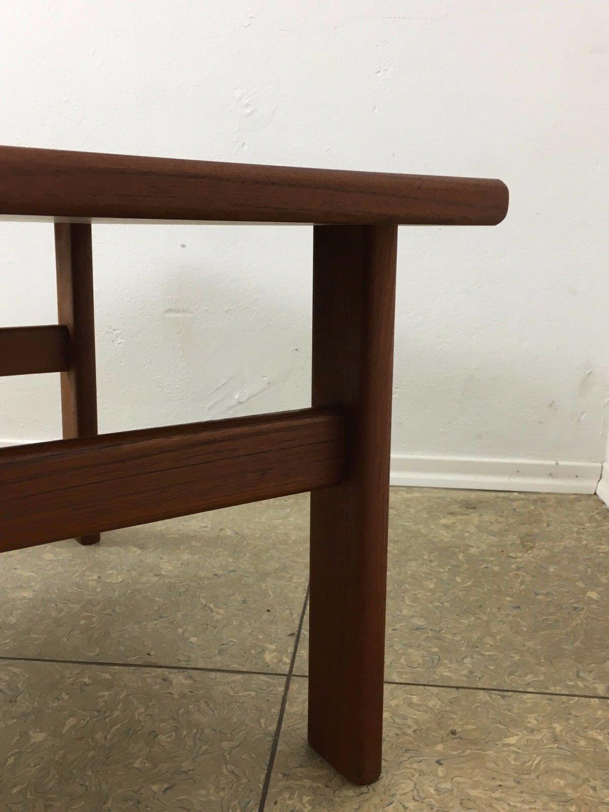 Tavolino da caffè in teak anni '70 Design danese Danimarca Metà secolo in vendita 2