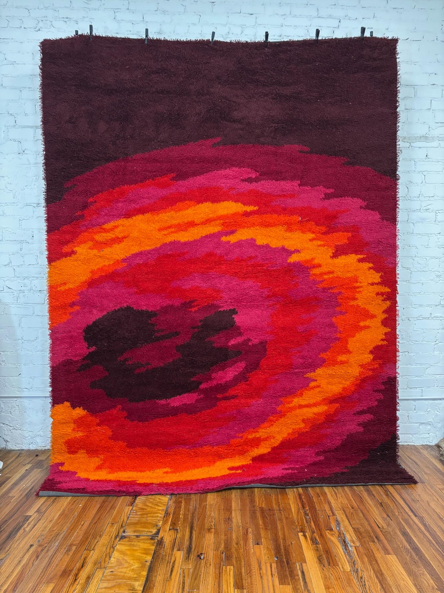 Da una collezione pazzesca che è stata conservata per decenni!
Tappeti vintage anni '60/'70 tutti nuovi e non usati!

Tappeto THOR Borgogna Arancione Rosa Tramonto Rya

Creatore: Thor

100% Autentico!!!



Condit: Nuovo con tag, condizioni vintage