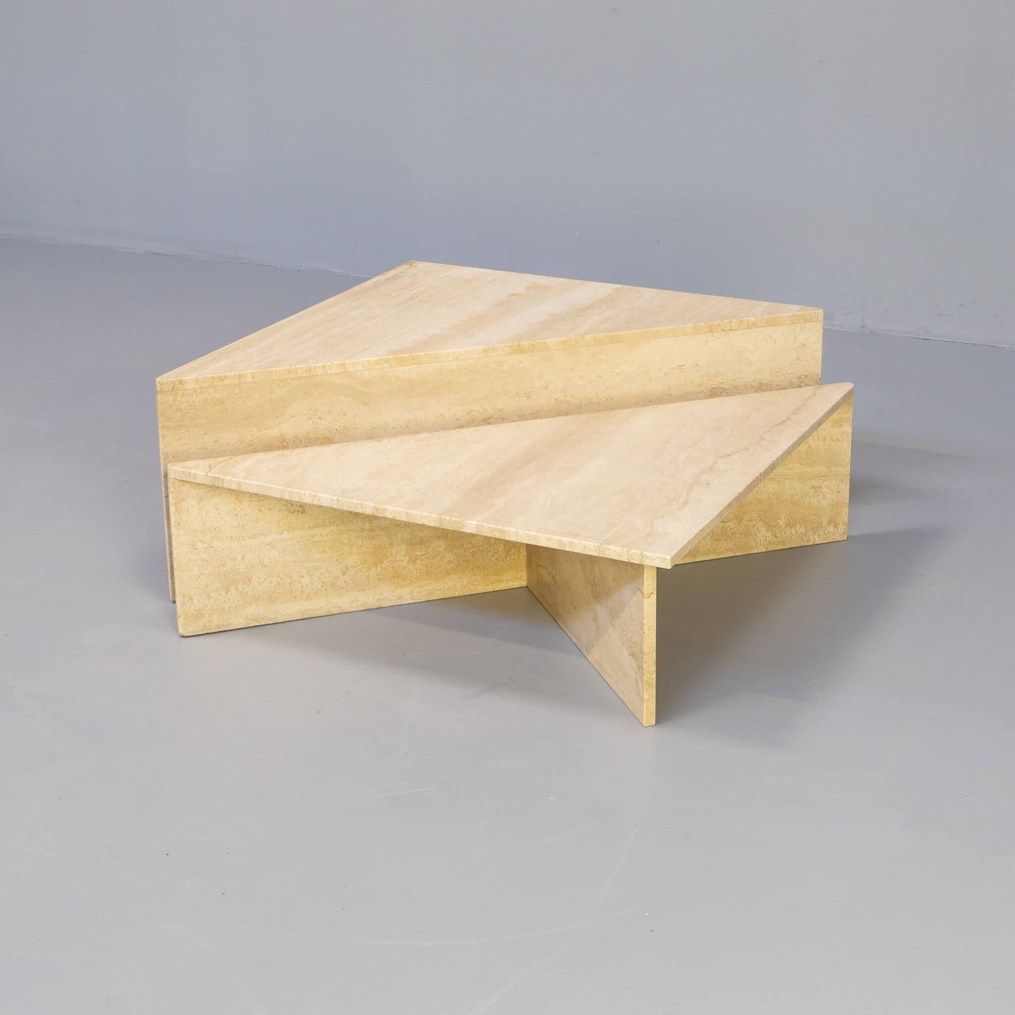 triangle stage design