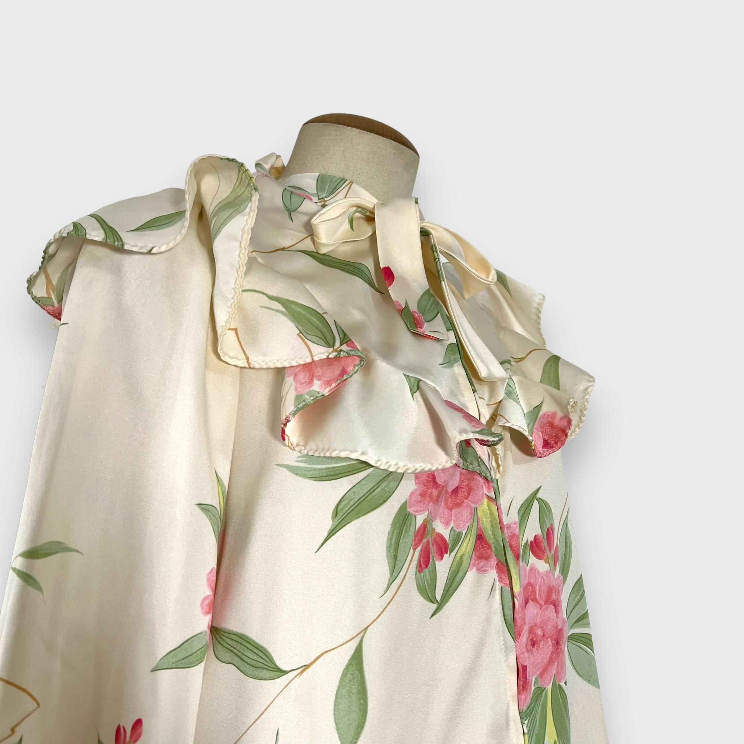 70er Jahre Vintage Christian Dior für Neiman florale Nachthemd (Beige) im Angebot