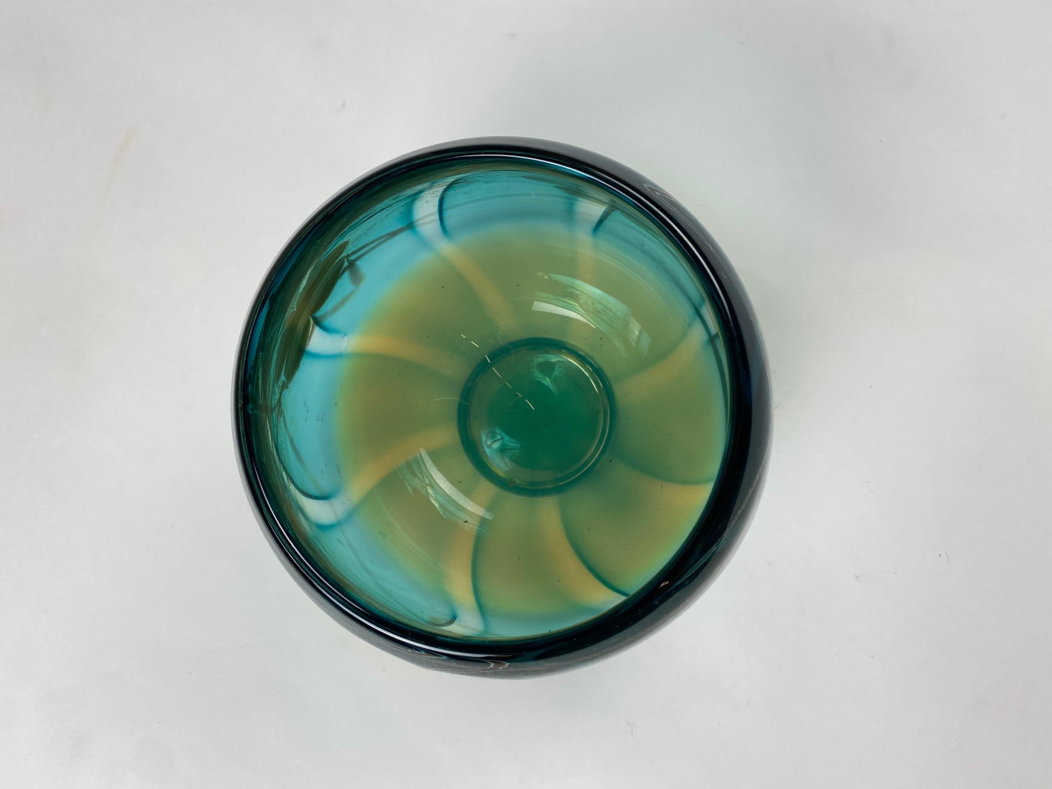 Art nouveau Bol en bois de cervidé vert sarcelle signé David Nichols Studio Art Glass, années 70