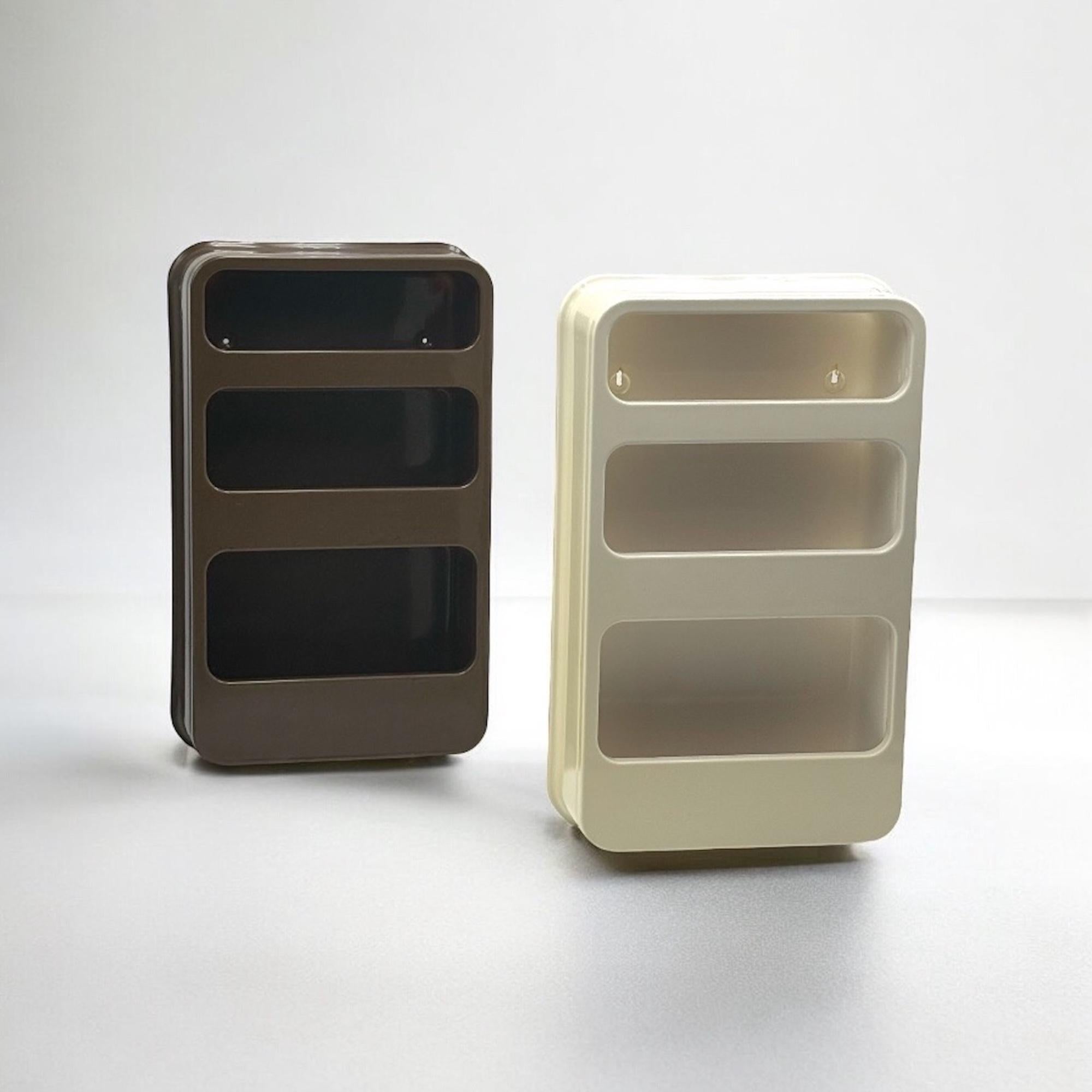 70er Jahre Wandregale PLASTRA von Prisunic, Space Age Französische Design-Icons, 2er-Set, PLASTRA im Angebot 2