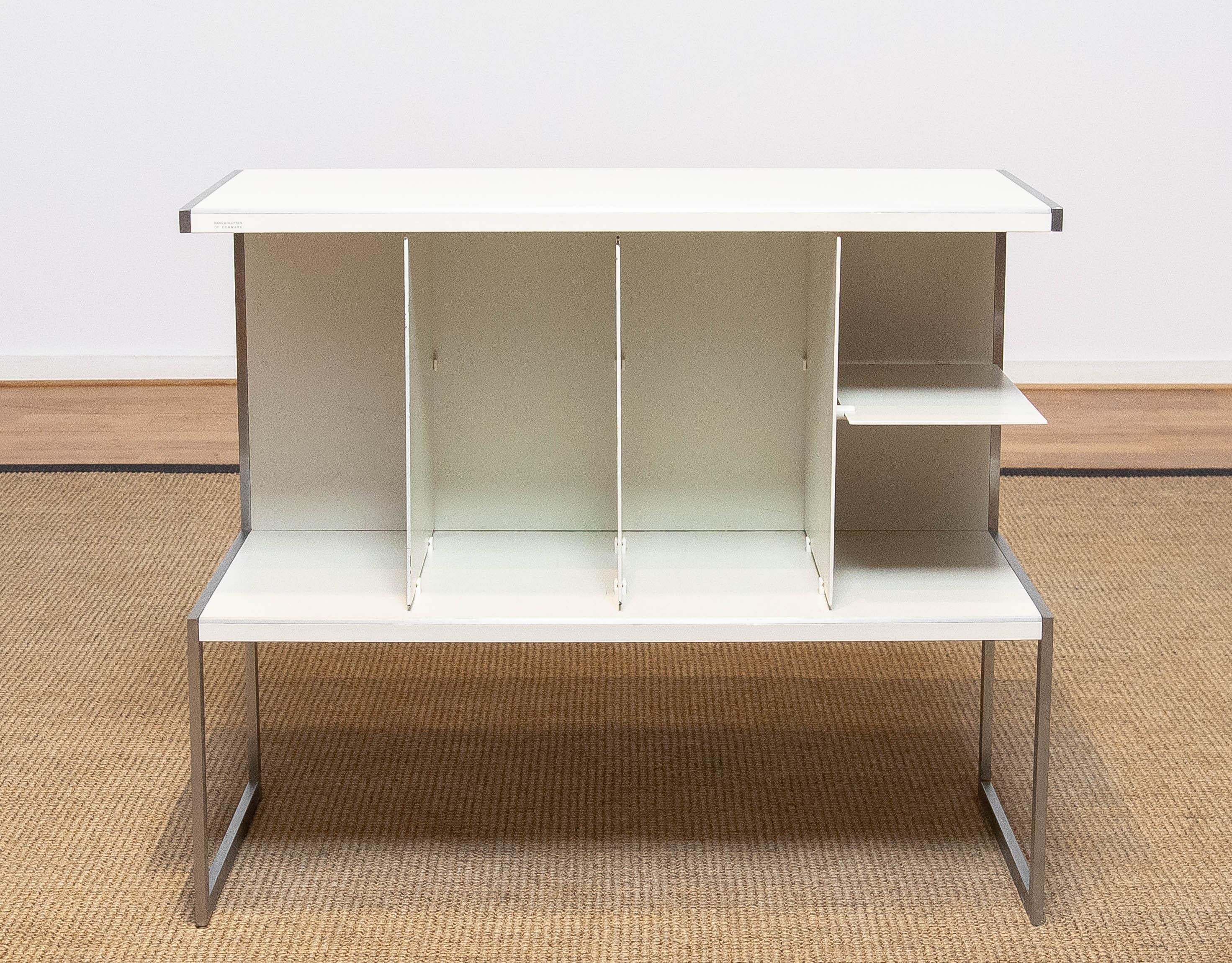 Danish 70s White and Stainless Steel System Cabinet by Jacob Jensen for Bang & Olufsen  For Sale