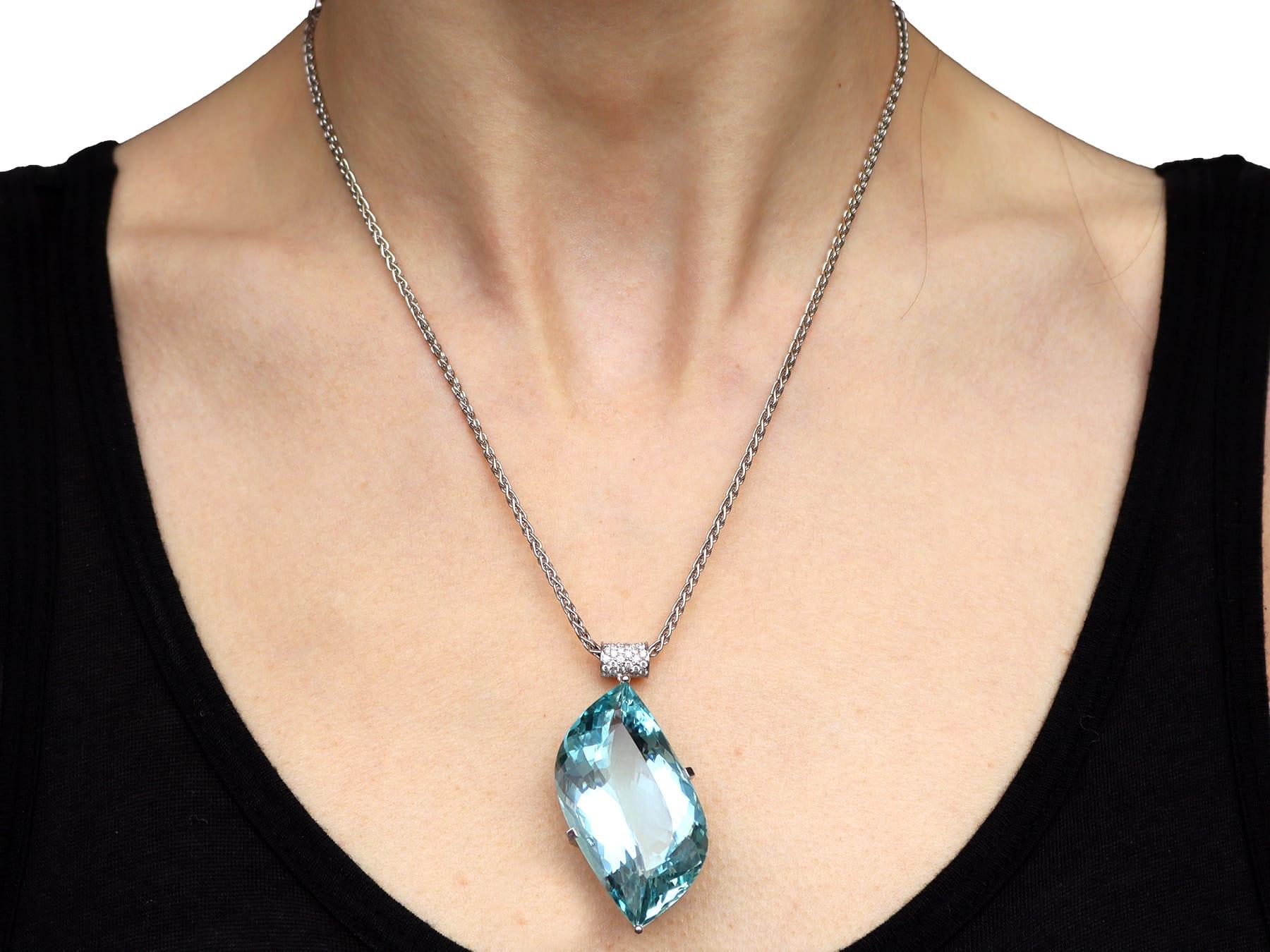 71 Carat Aquamarine, 0.38 Carat Diamond and 18k White Gold Pendant Circa 1970 For Sale 6